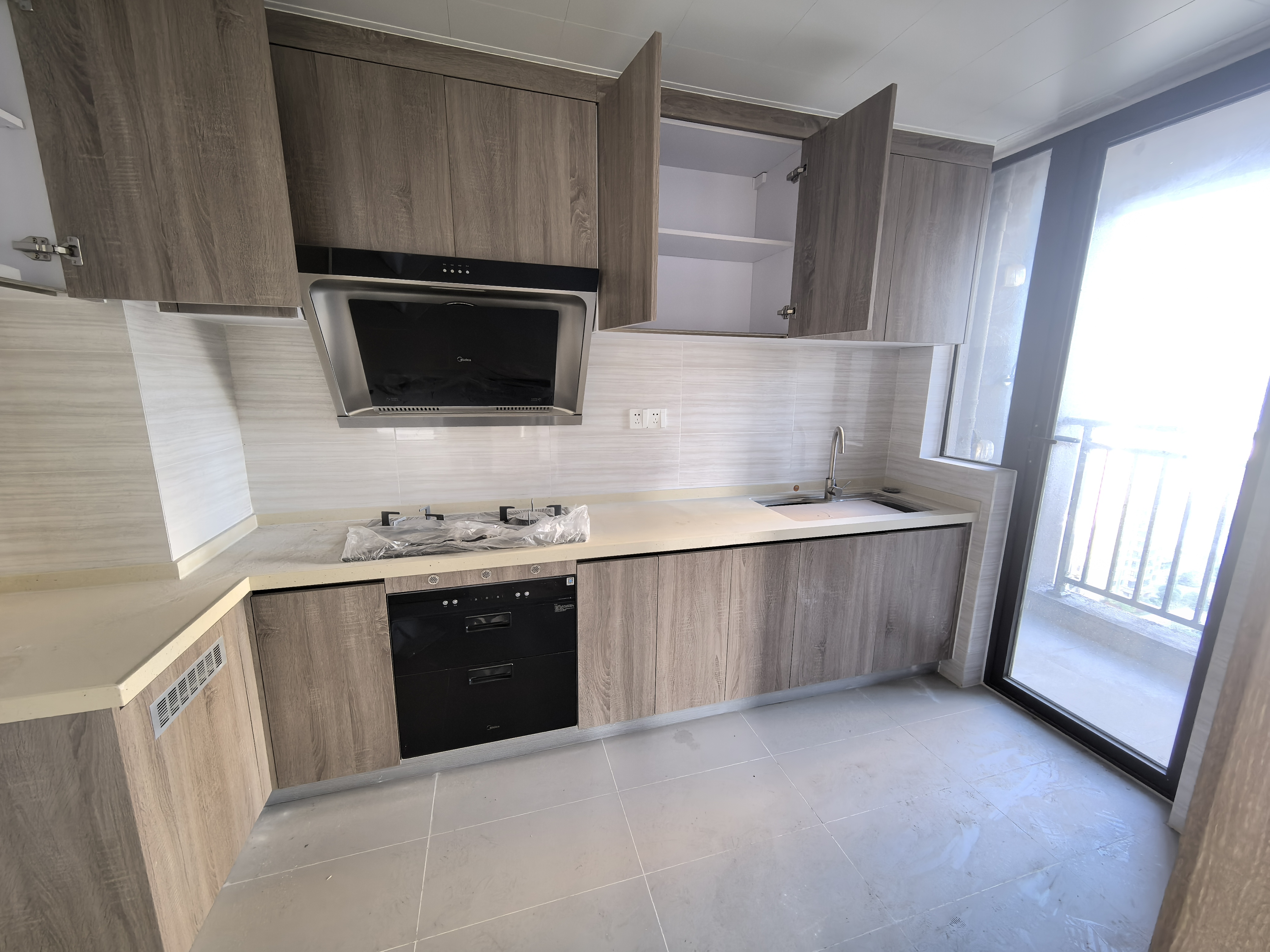 蓝溪谷 4室2厅2卫 69.8万 蓝溪谷 4室2厅2卫 69.8万室内图