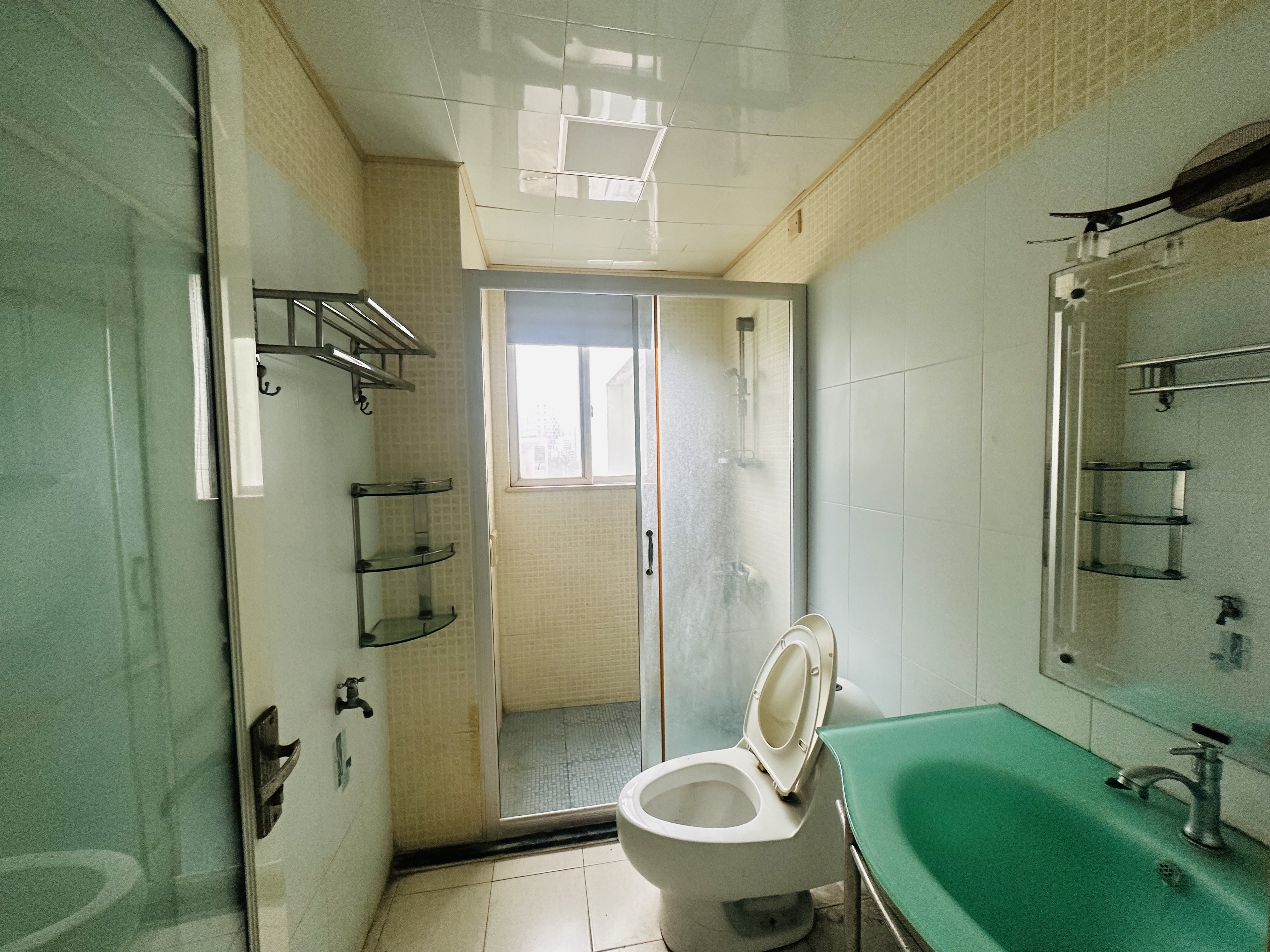 龙泉家园  3室2厅2卫    160.0万 龙泉家园  3室2厅2卫    160.0万卫生间