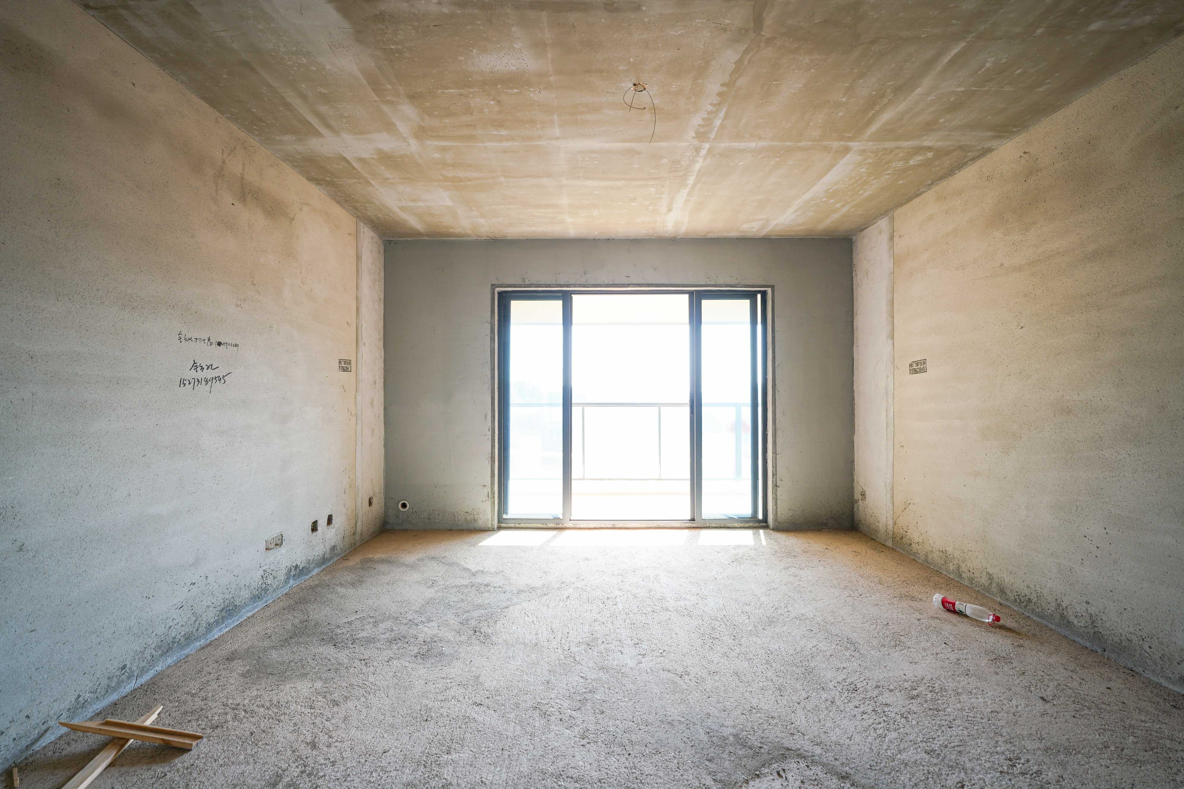 京盛和府 4室2厅3卫 142.0万 京盛和府 4室2厅3卫 142.0万客厅