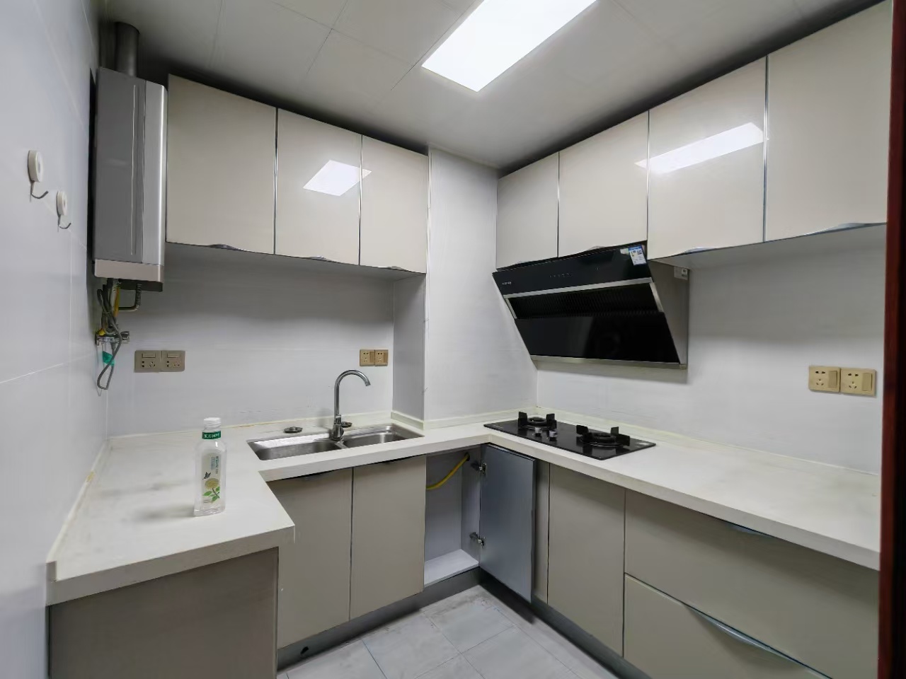 桃花缘  1室1厅1卫    39.8万 桃花缘  1室1厅1卫    39.8万室内图