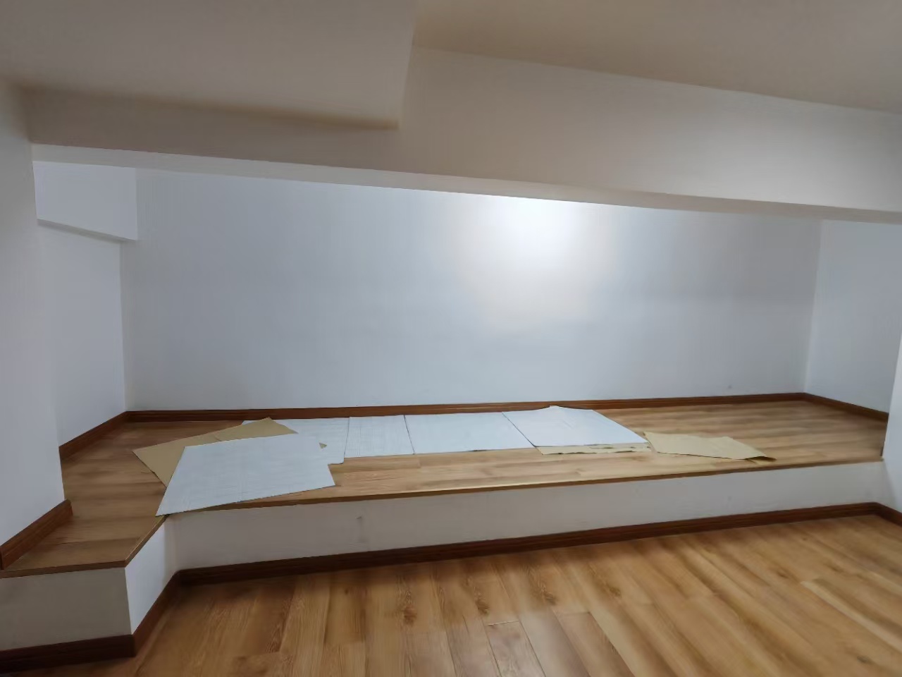 桃花缘  1室1厅1卫    39.8万 桃花缘  1室1厅1卫    39.8万室内图