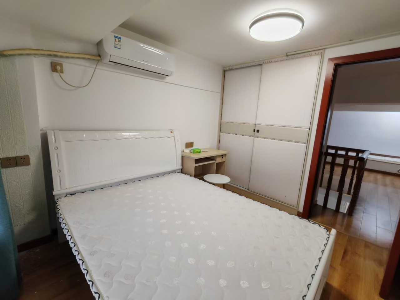 桃花缘  1室1厅1卫    39.8万 桃花缘  1室1厅1卫    39.8万室内图