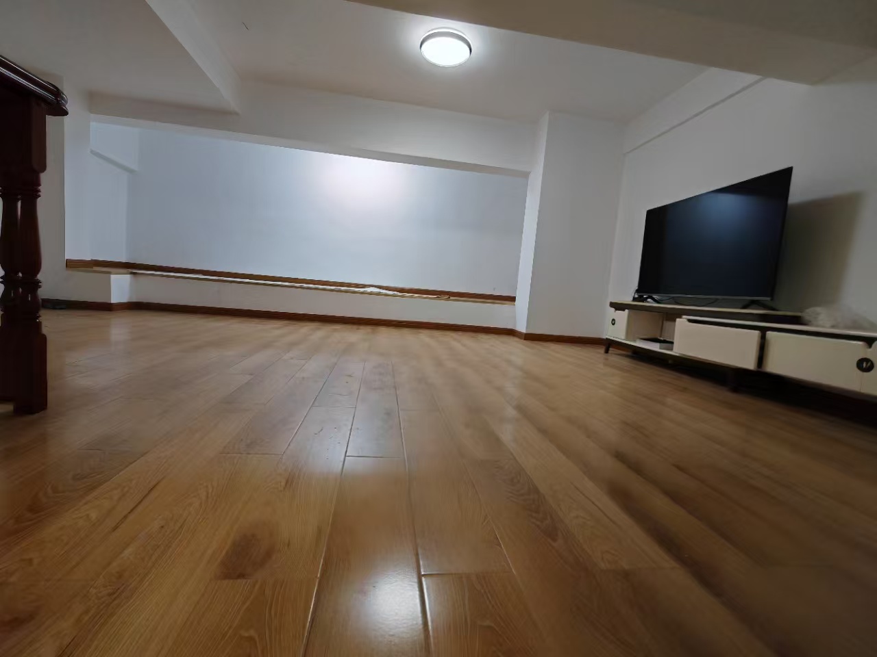 桃花缘  1室1厅1卫    39.8万 桃花缘  1室1厅1卫    39.8万室内图