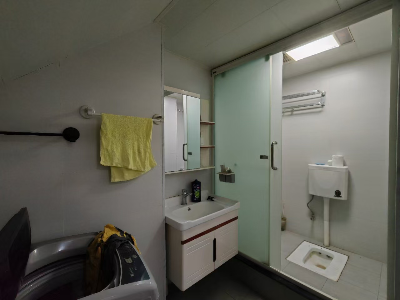 桃花缘 1室1厅1卫 1280.0元/月 桃花缘 1室1厅1卫 1280.0元/月室内图