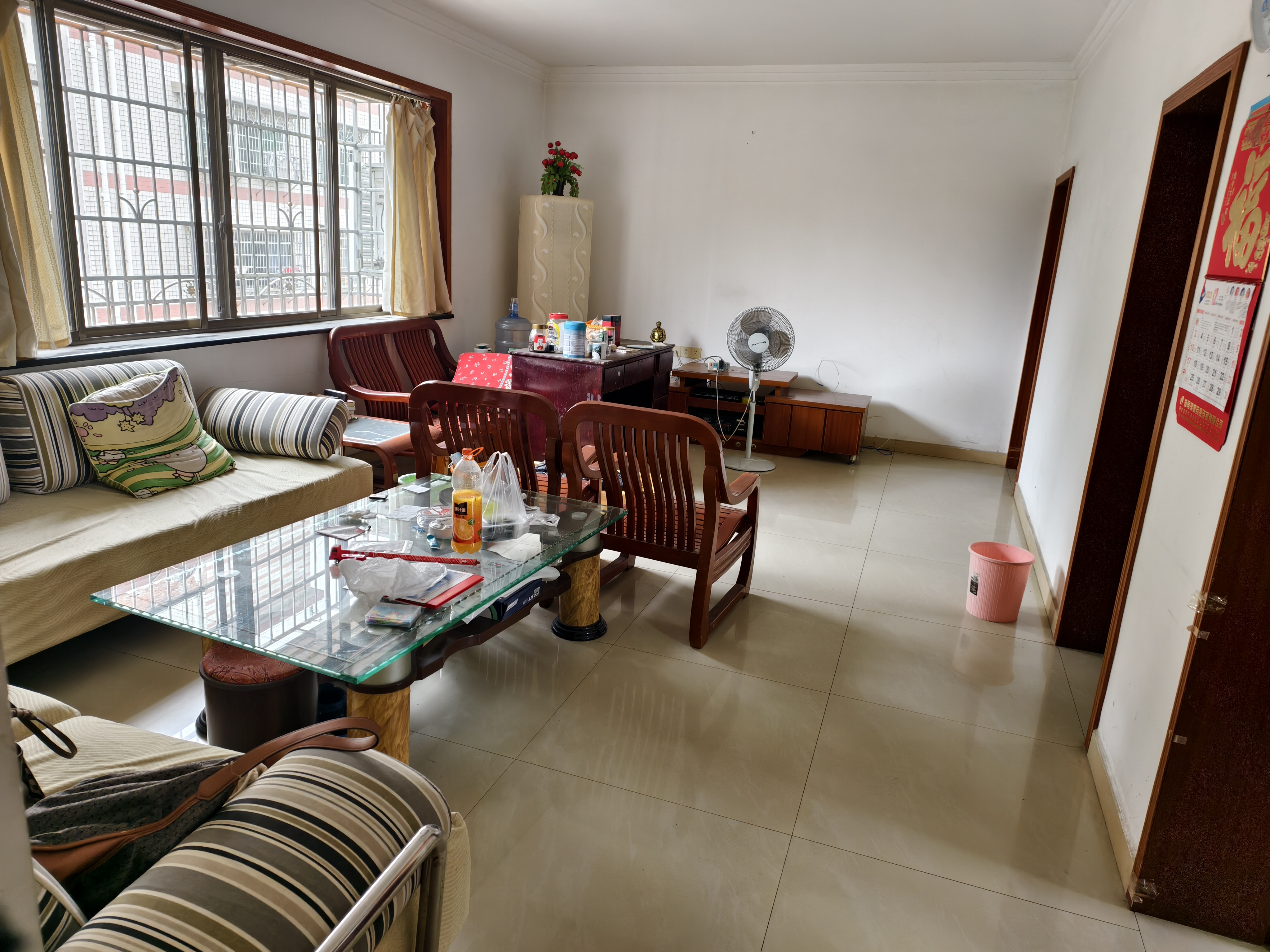 大海塘村 3室2厅2卫 36.8万 大海塘村 3室2厅2卫 36.8万室内图