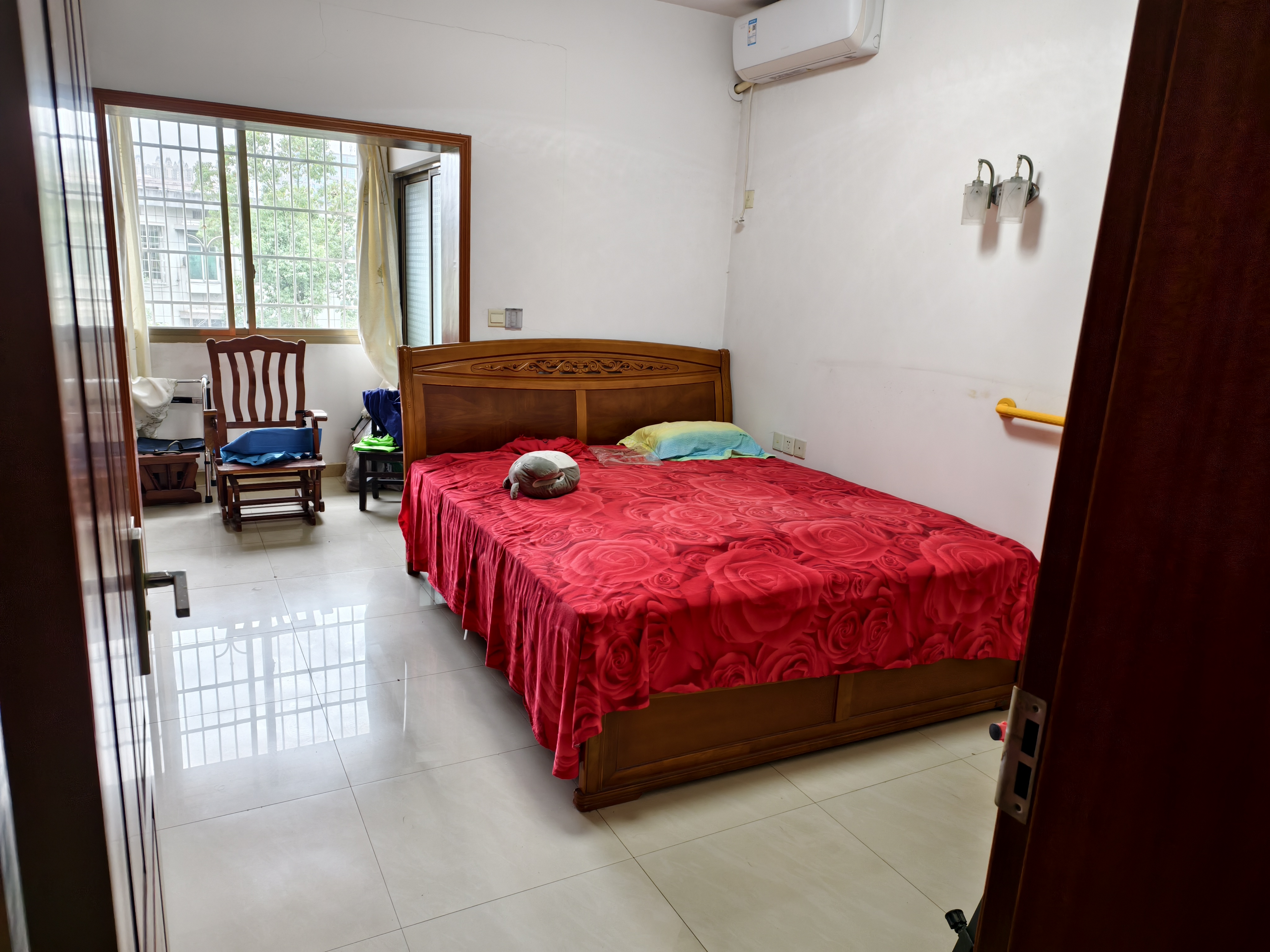 大海塘村 3室2厅2卫 36.8万 大海塘村 3室2厅2卫 36.8万室内图