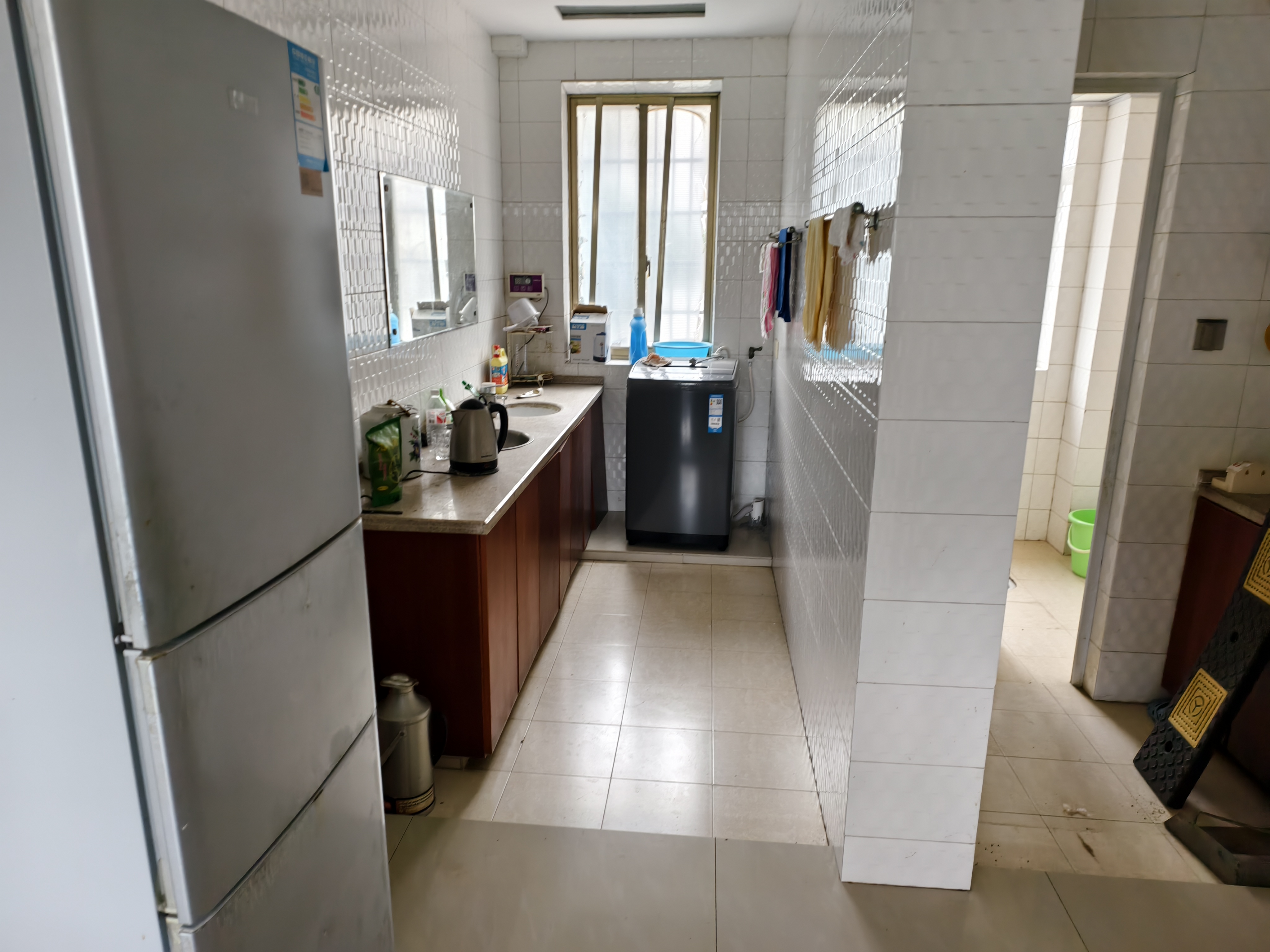 大海塘村 3室2厅2卫 36.8万 大海塘村 3室2厅2卫 36.8万室内图