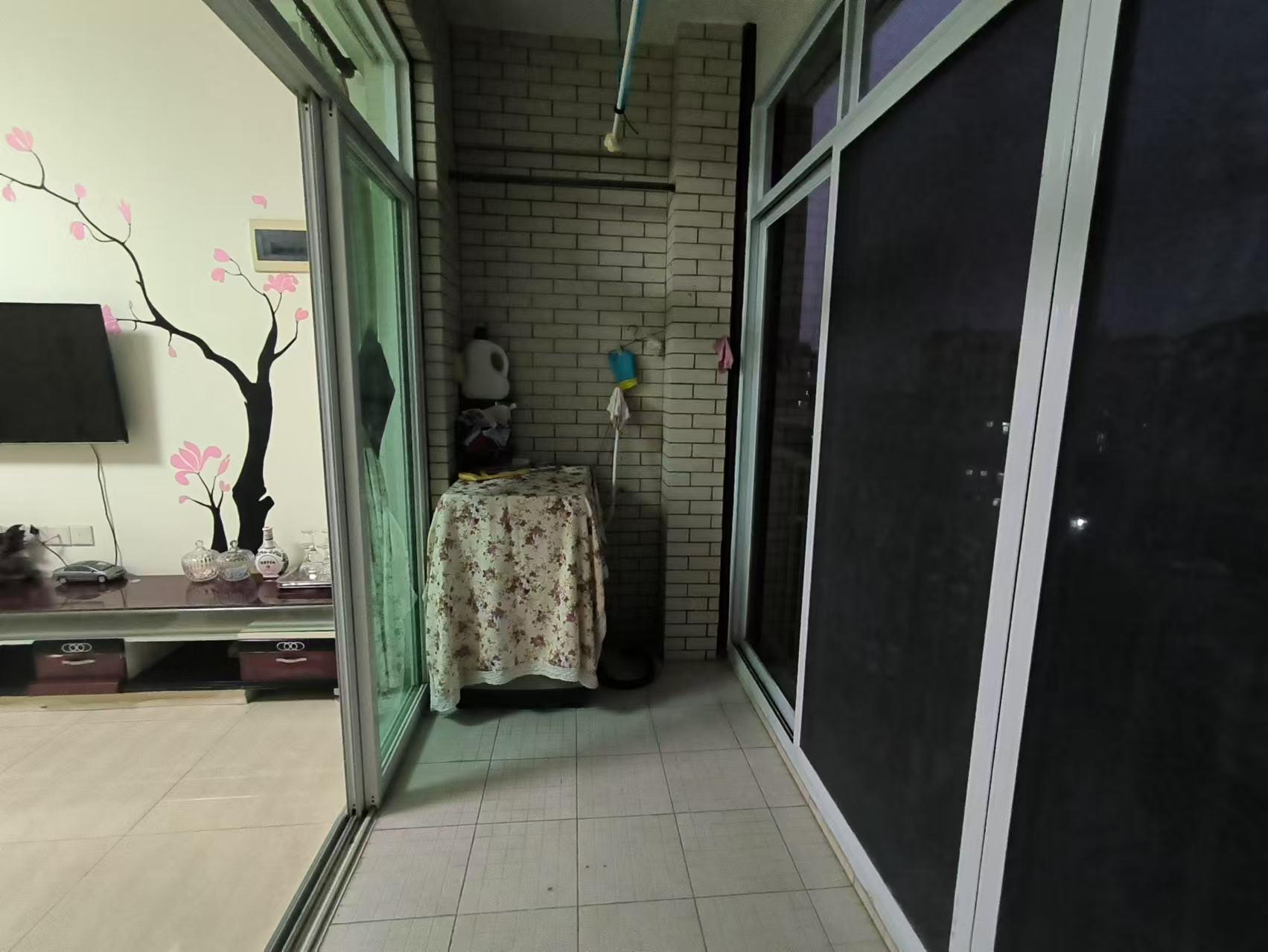 天上人间  2室2厅1卫    130.0万 天上人间  2室2厅1卫    130.0万户型图