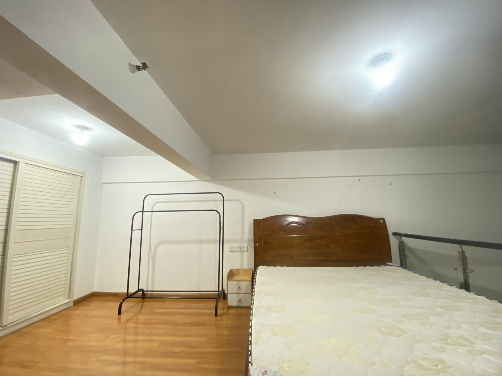 中建芙蓉嘉苑  1室1厅1卫   1400.00元/月室内图1