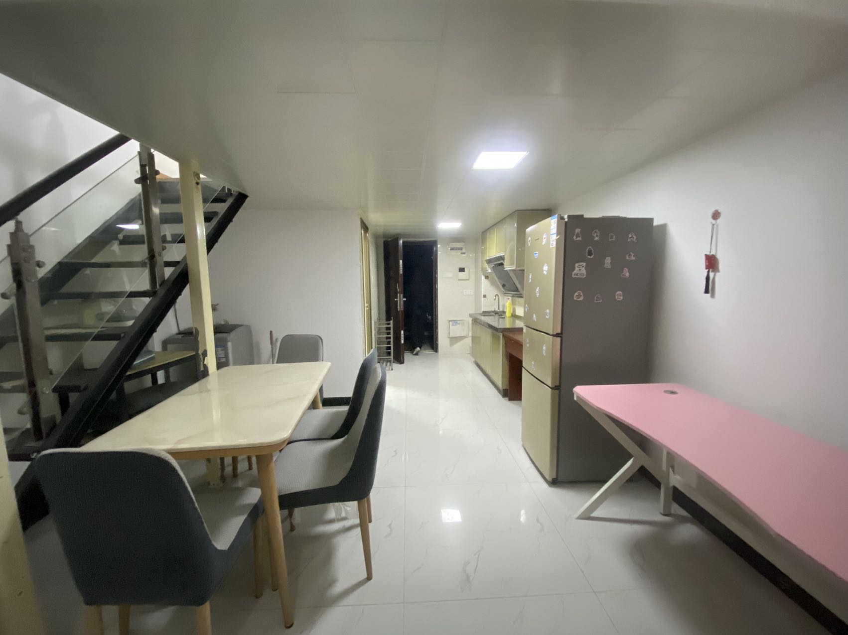 中建芙蓉嘉苑  1室1厅1卫   1400.00元/月室内图