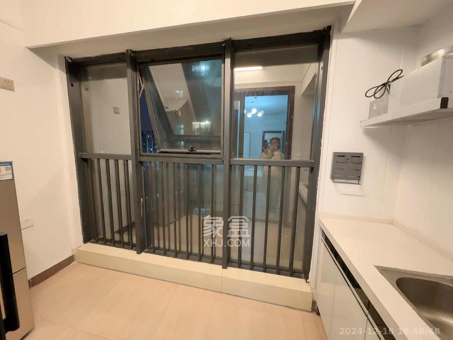 东塘瑞府  1室1厅1卫   1900.00元/月室内图