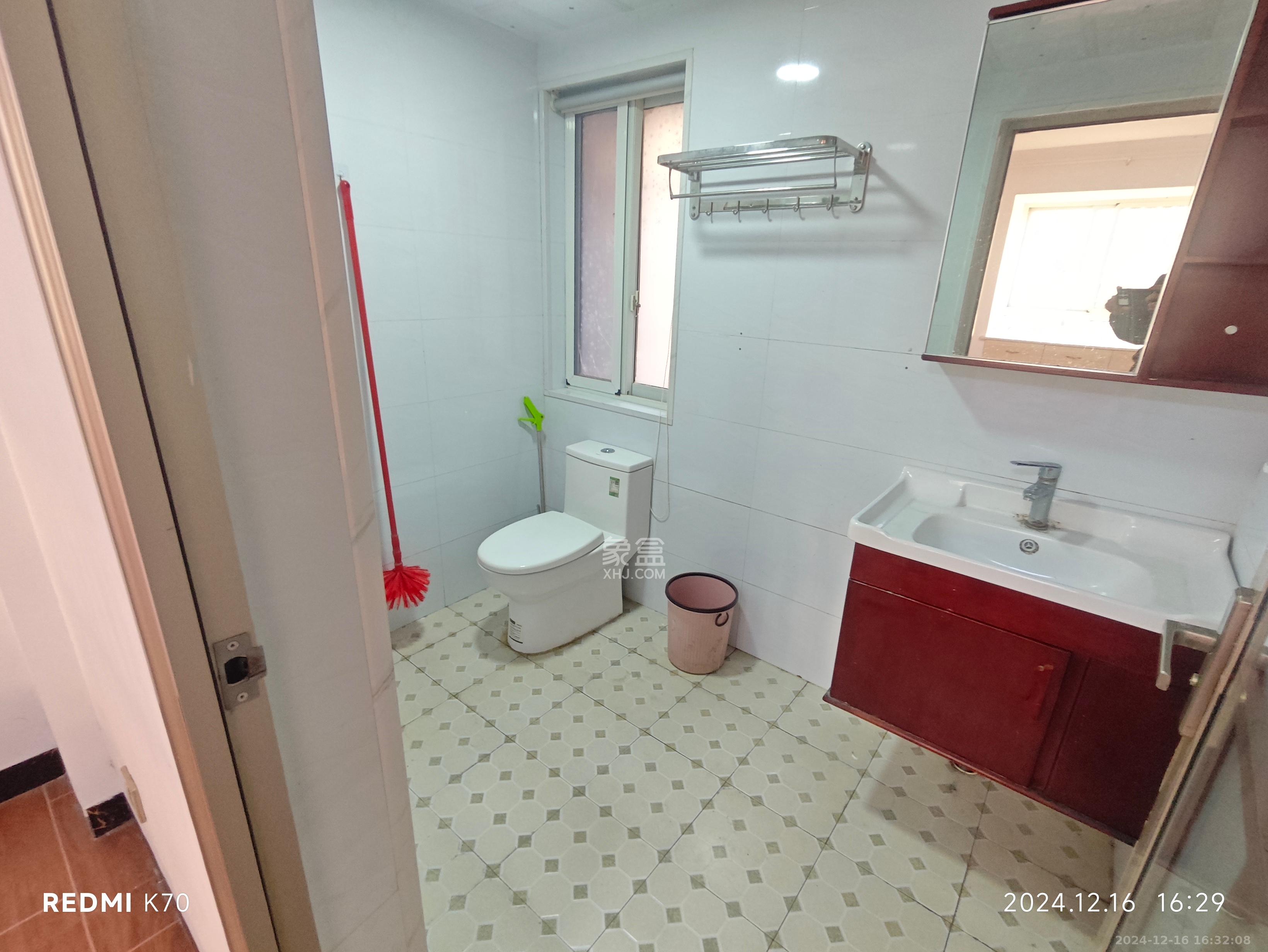 和沁园 2室2厅2卫 2700.0元/月 和沁园 2室2厅2卫 2700.0元/月室内图