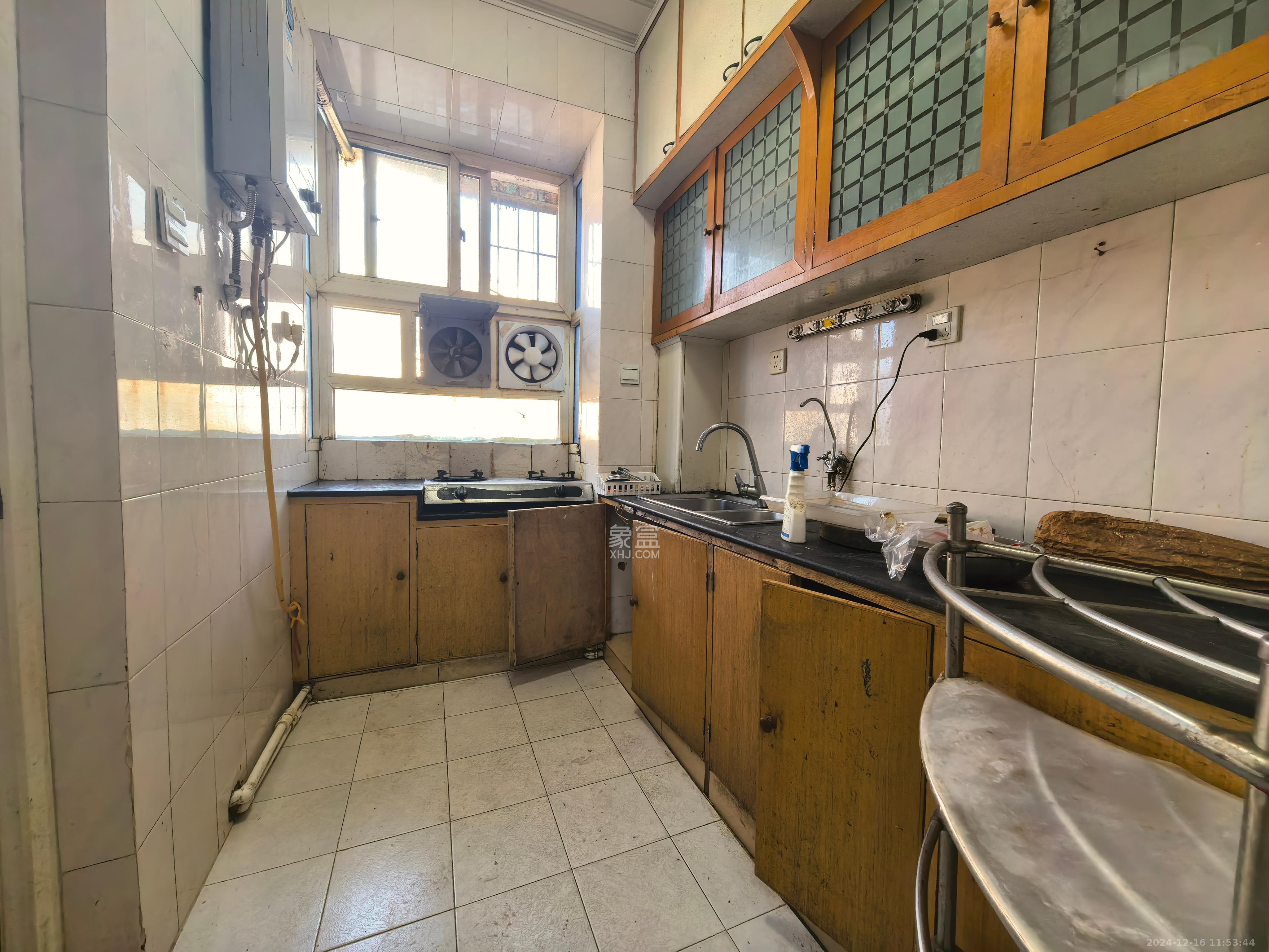 省水院宿舍 2室2厅1卫 2200.0元/月 省水院宿舍 2室2厅1卫 2200.0元/月室内图