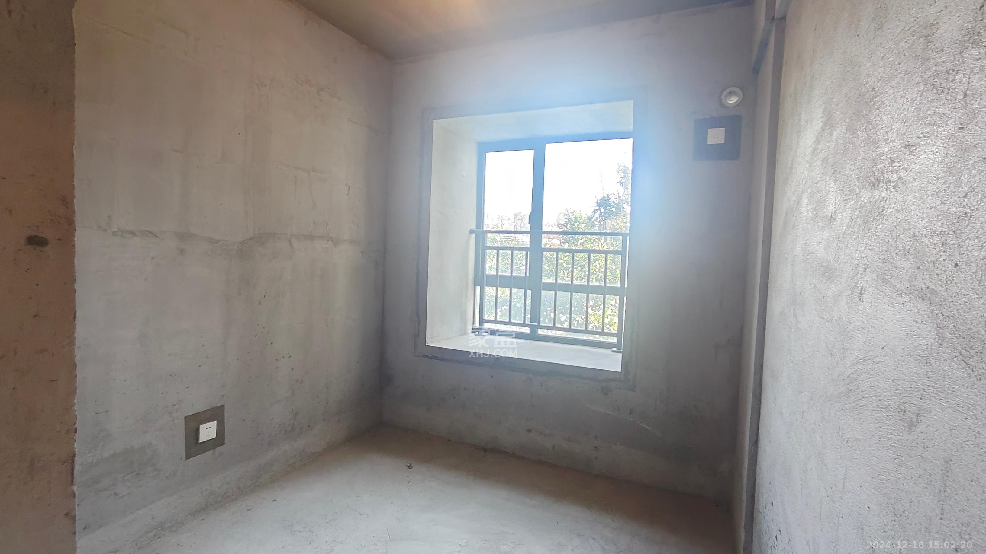 振业城三期  4室2厅2卫    1500.0元/月室内图