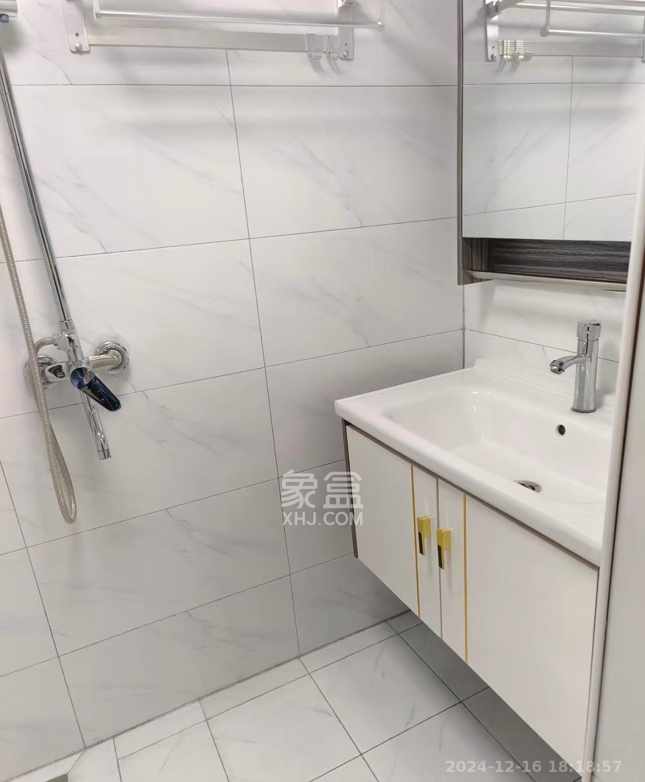 新长海D1站 1室1厅1卫 1600.0元/月 新长海D1站 1室1厅1卫 1600.0元/月室内图