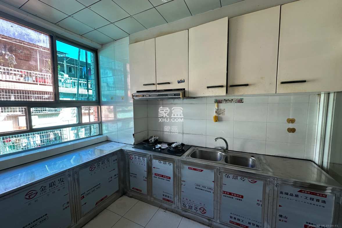 火炬村 2室1厅1卫 1600.0元/月 火炬村 2室1厅1卫 1600.0元/月室内图