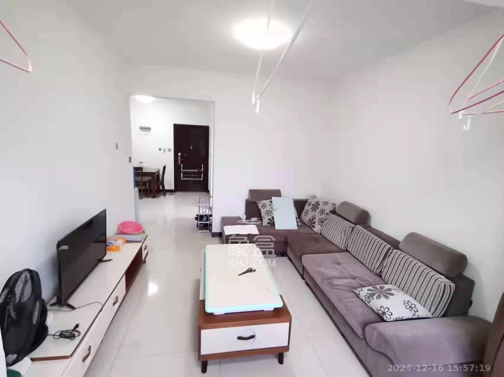 梅溪鑫苑名家 3室2厅1卫 2500.0元/月 梅溪鑫苑名家 3室2厅1卫 2500.0元/月室内图