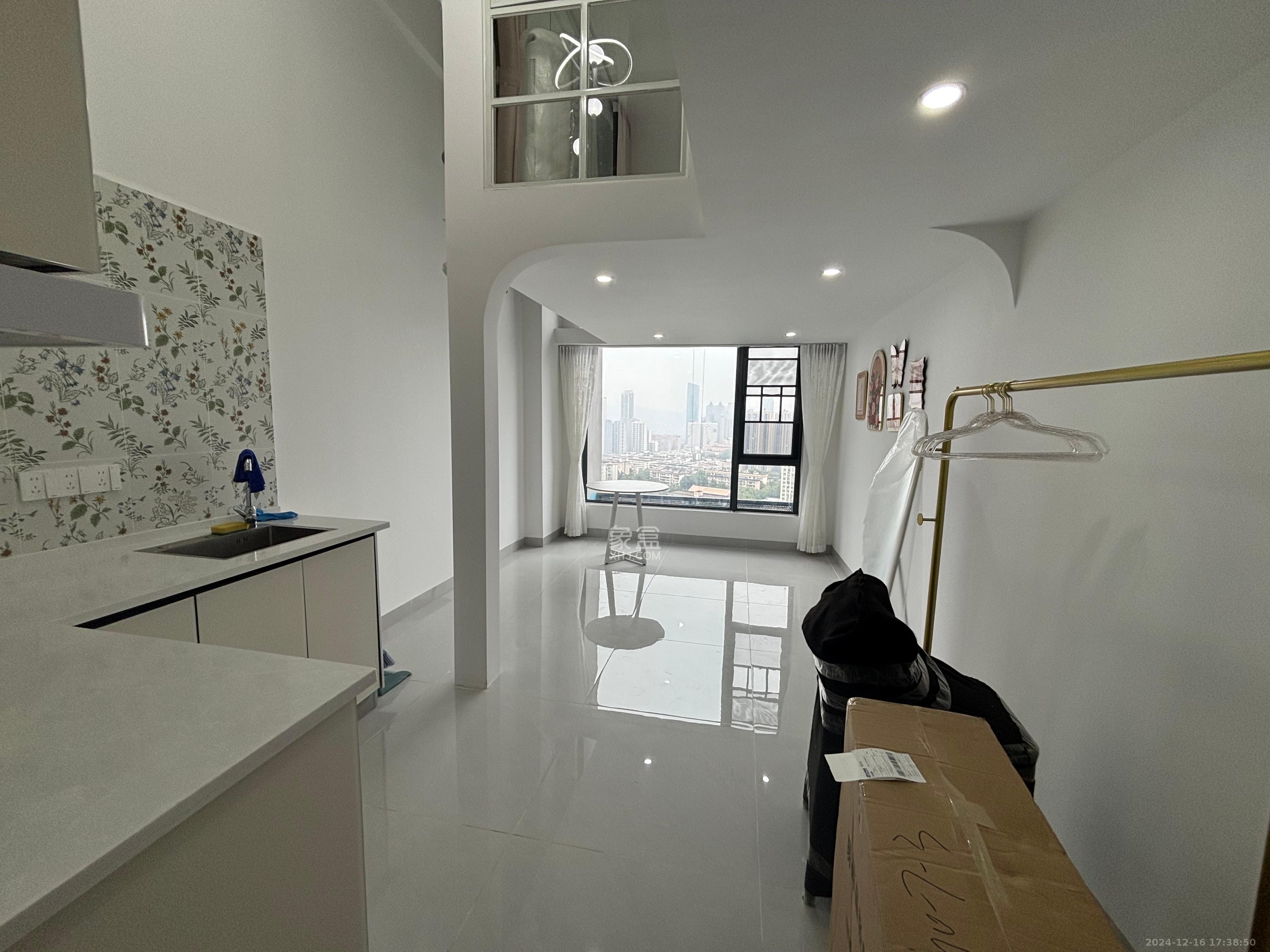 力高凤凰新天  1室0厅0卫    2800.0元/月 力高凤凰新天  1室0厅0卫    2800.0元/月室内图