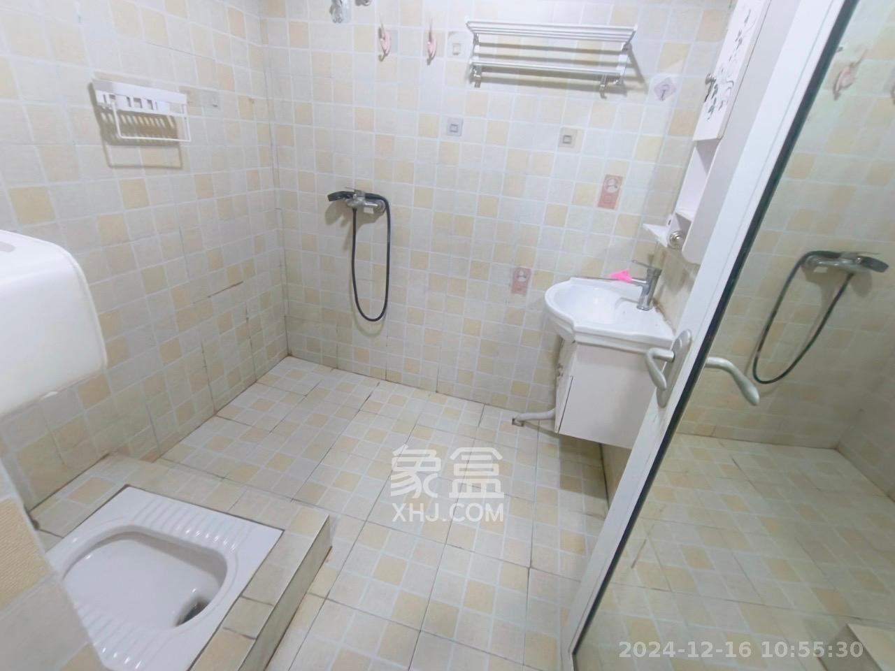 钰龙天下二期(钰龙佳园) 1室1厅1卫 1350.0元/月 钰龙天下二期(钰龙佳园) 1室1厅1卫 1350.0元/月室内图