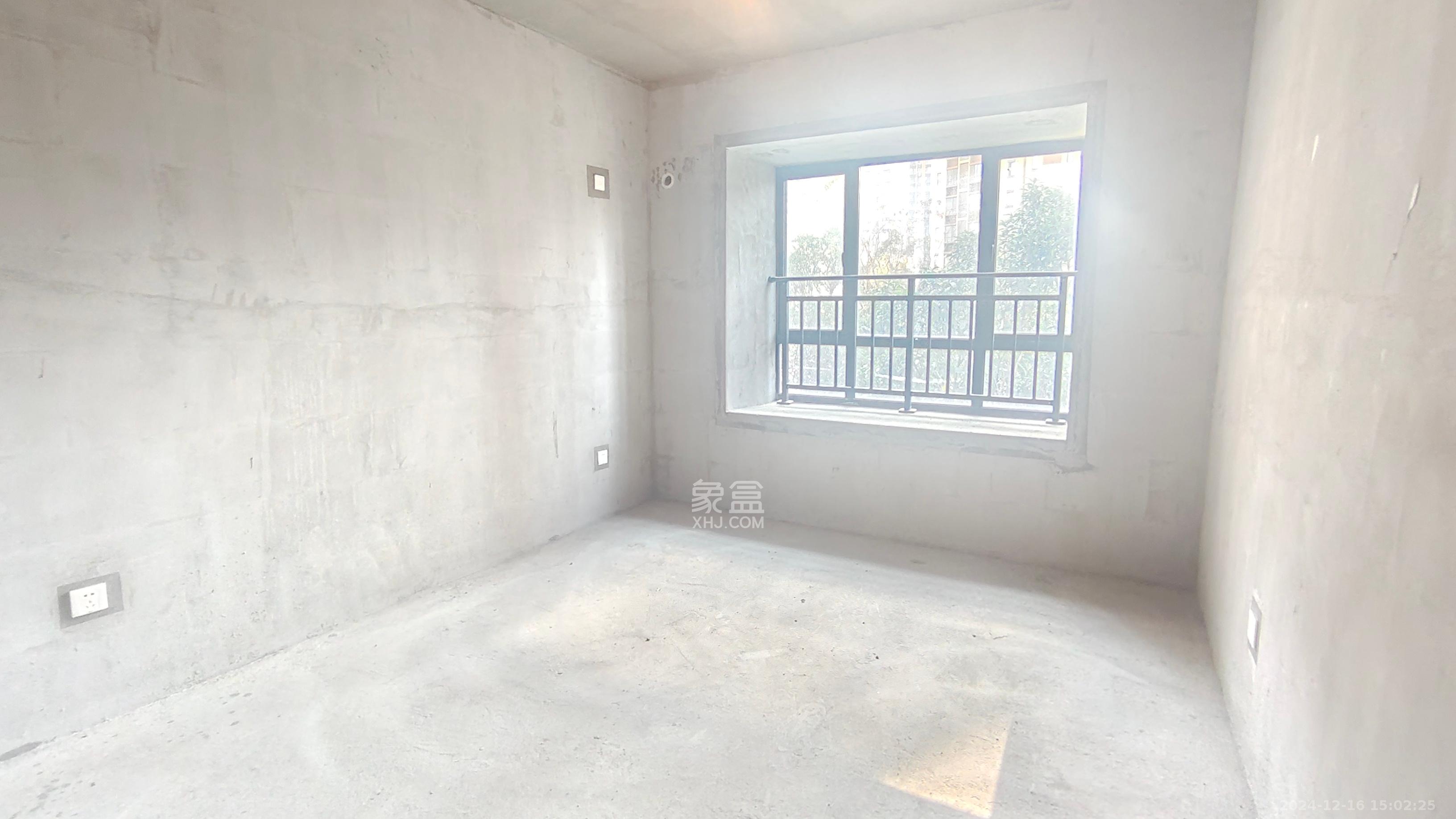 振业城三期  4室2厅2卫    1500.0元/月室内图