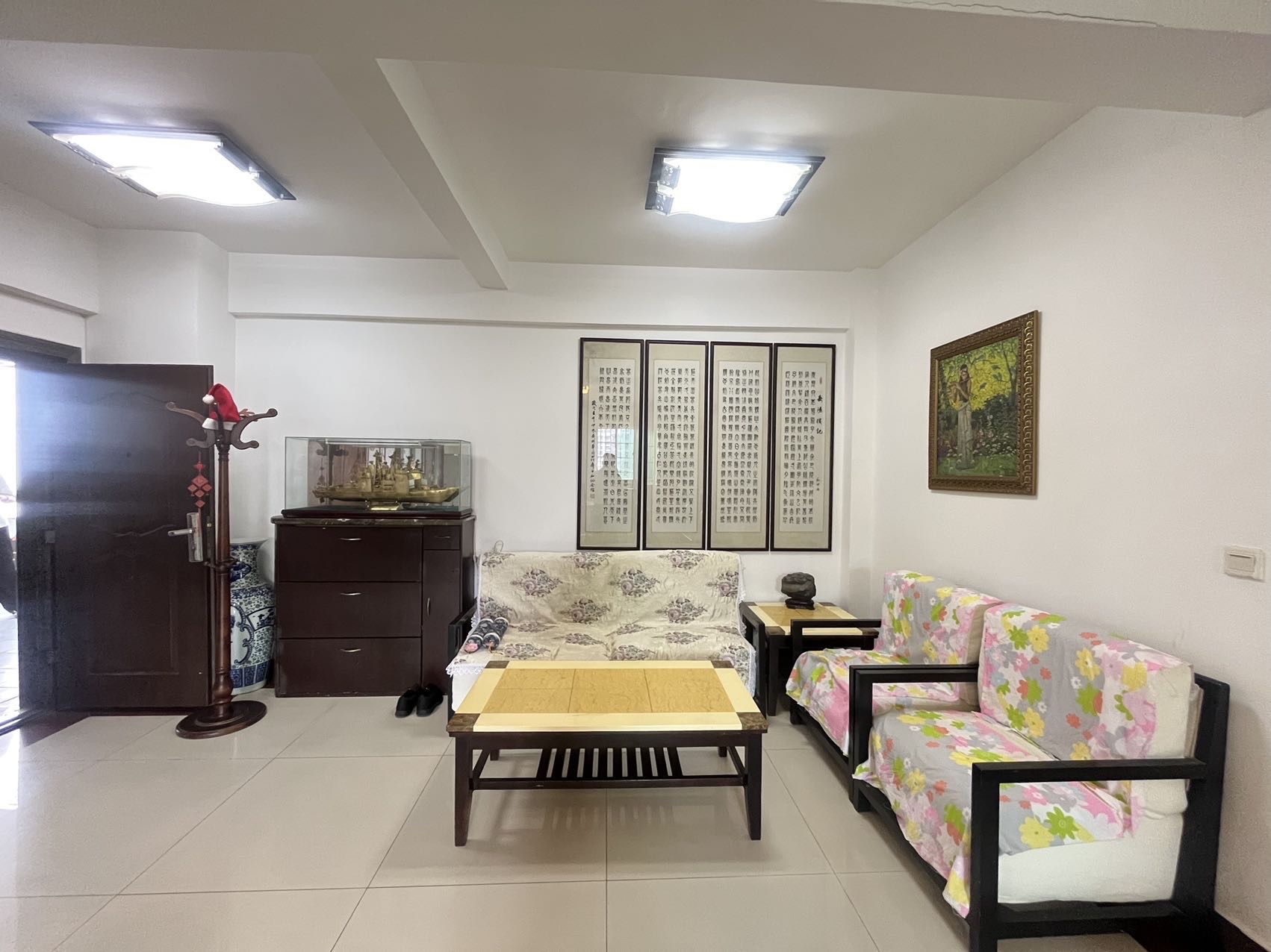 南海大厦(五指山路) 3室2厅2卫 2300.0元/月 南海大厦(五指山路) 3室2厅2卫 2300.0元/月室内图