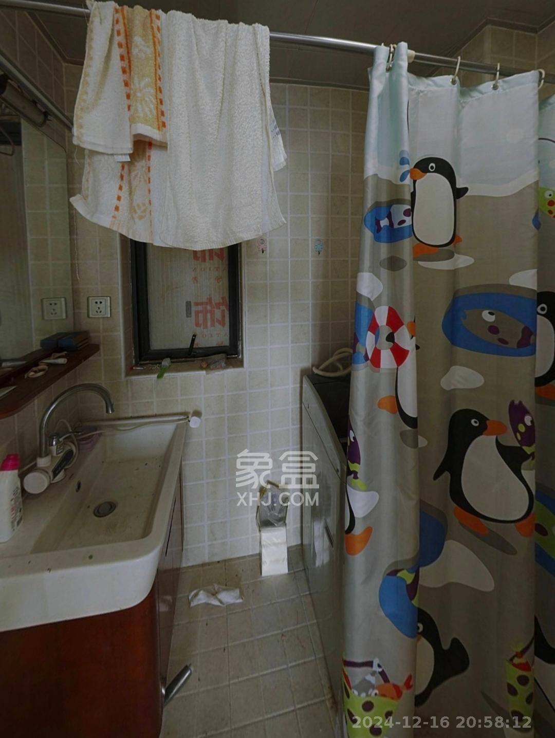 金土地第一湾 1室2厅1卫 2500.0元/月 金土地第一湾 1室2厅1卫 2500.0元/月室内图