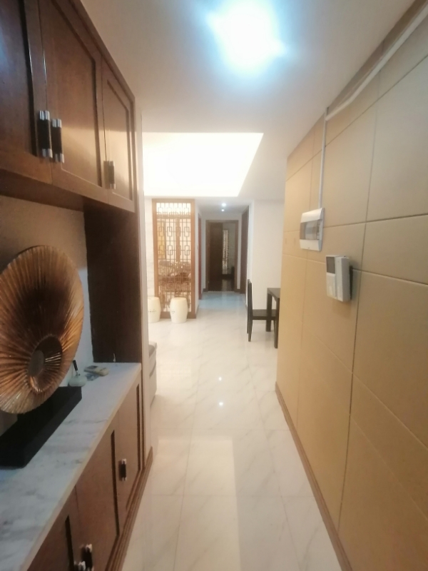 锦地翰城二期  3室1厅1卫    140.0万 锦地翰城二期  3室1厅1卫    140.0万客厅