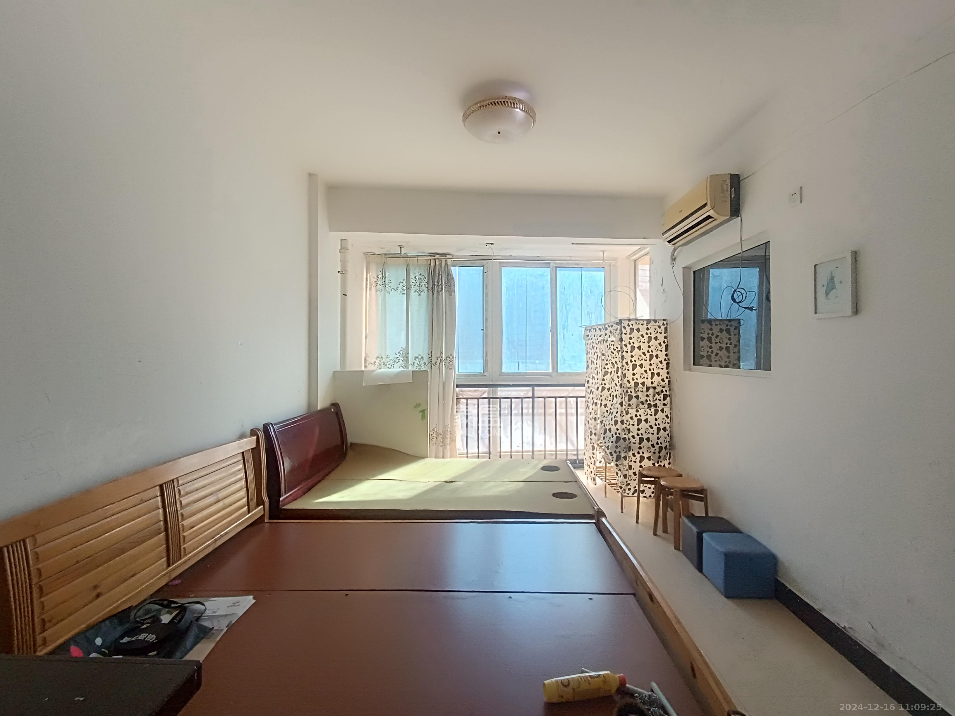 枫华府第 1室1厅1卫 900.0元/月 枫华府第 1室1厅1卫 900.0元/月室内图