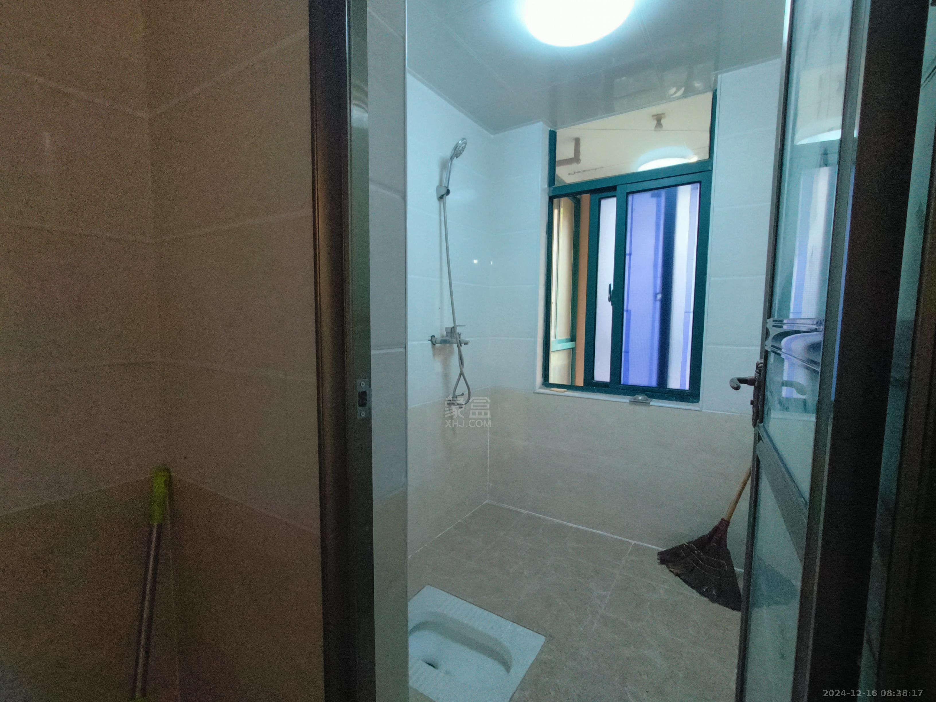 尚格名城东岸花园  3室2厅2卫    1800.0元/月 尚格名城东岸花园  3室2厅2卫    1800.0元/月室内图