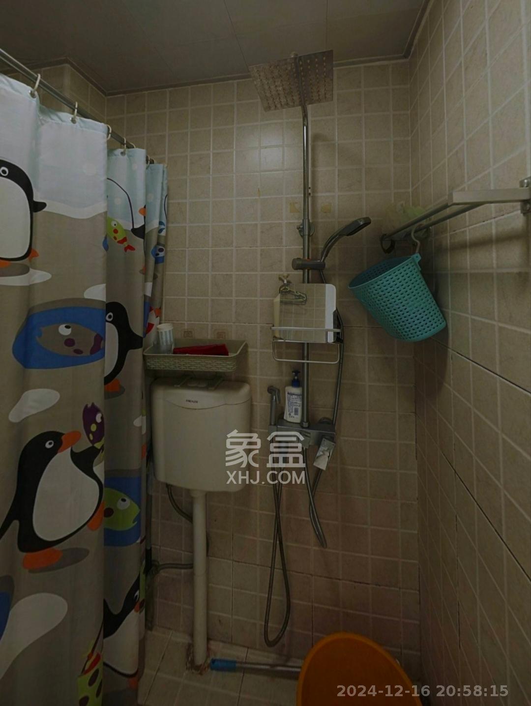 金土地第一湾 1室2厅1卫 2500.0元/月 金土地第一湾 1室2厅1卫 2500.0元/月室内图