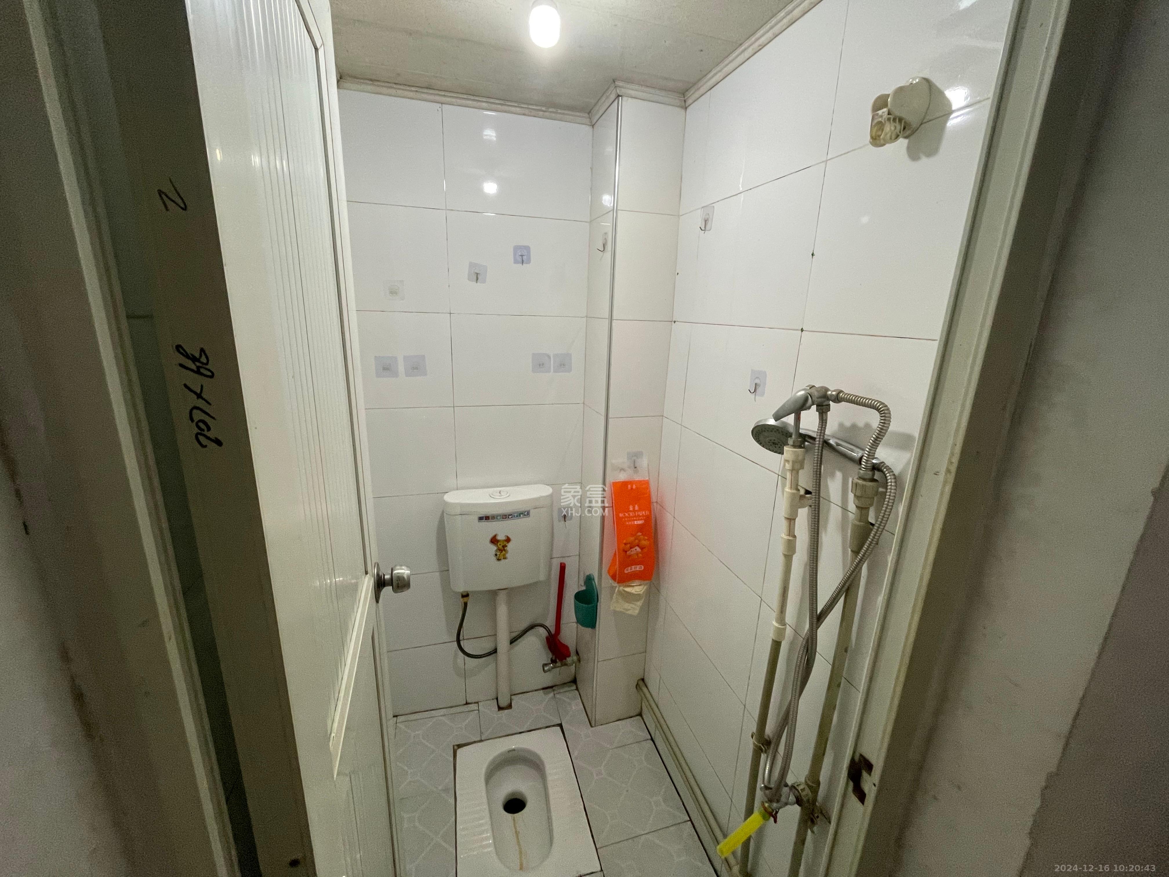 高正街税务局宿舍 2室1厅1卫 1500.0元/月 高正街税务局宿舍 2室1厅1卫 1500.0元/月室内图