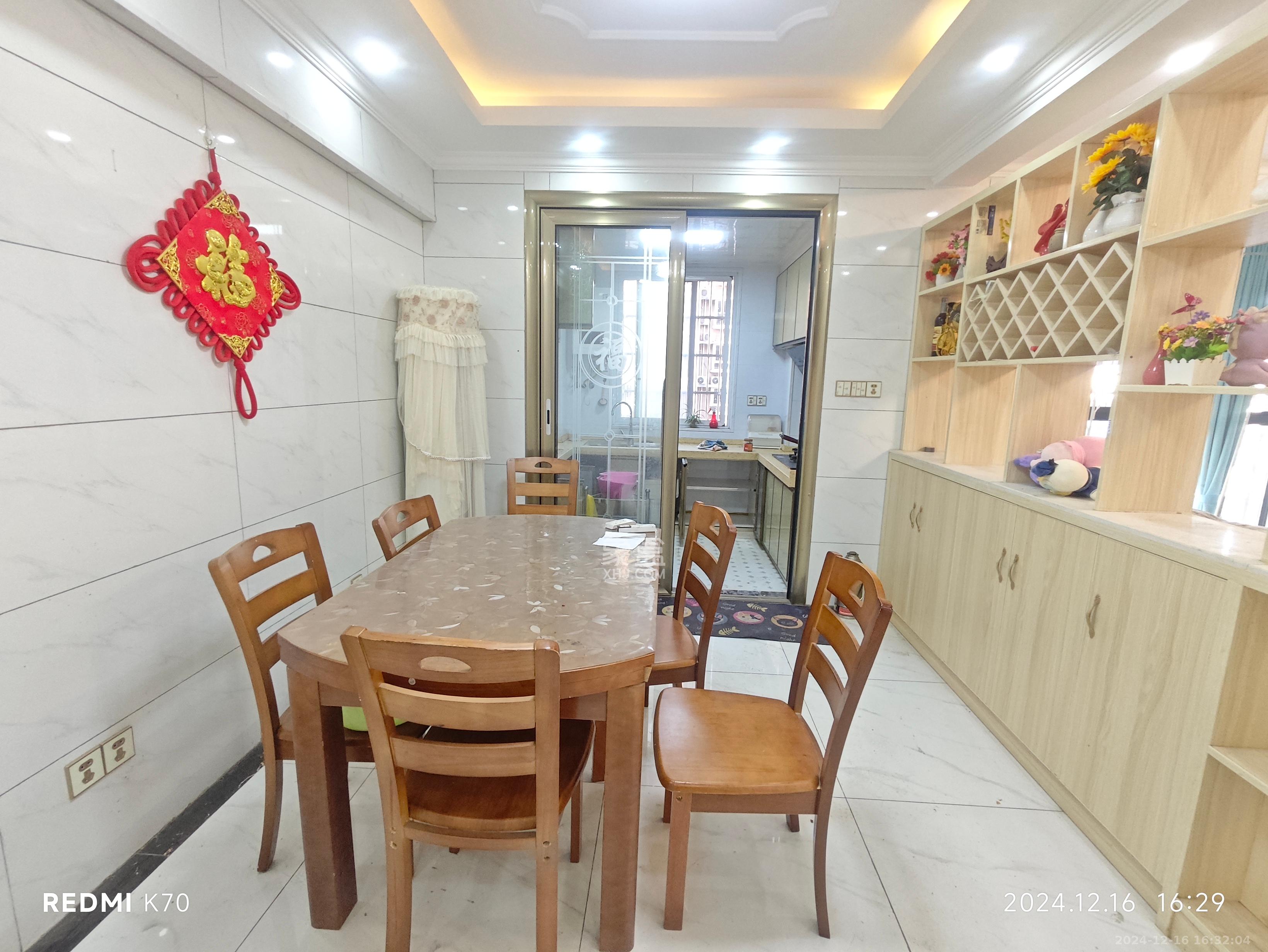 和沁园 2室2厅2卫 2700.0元/月 和沁园 2室2厅2卫 2700.0元/月室内图