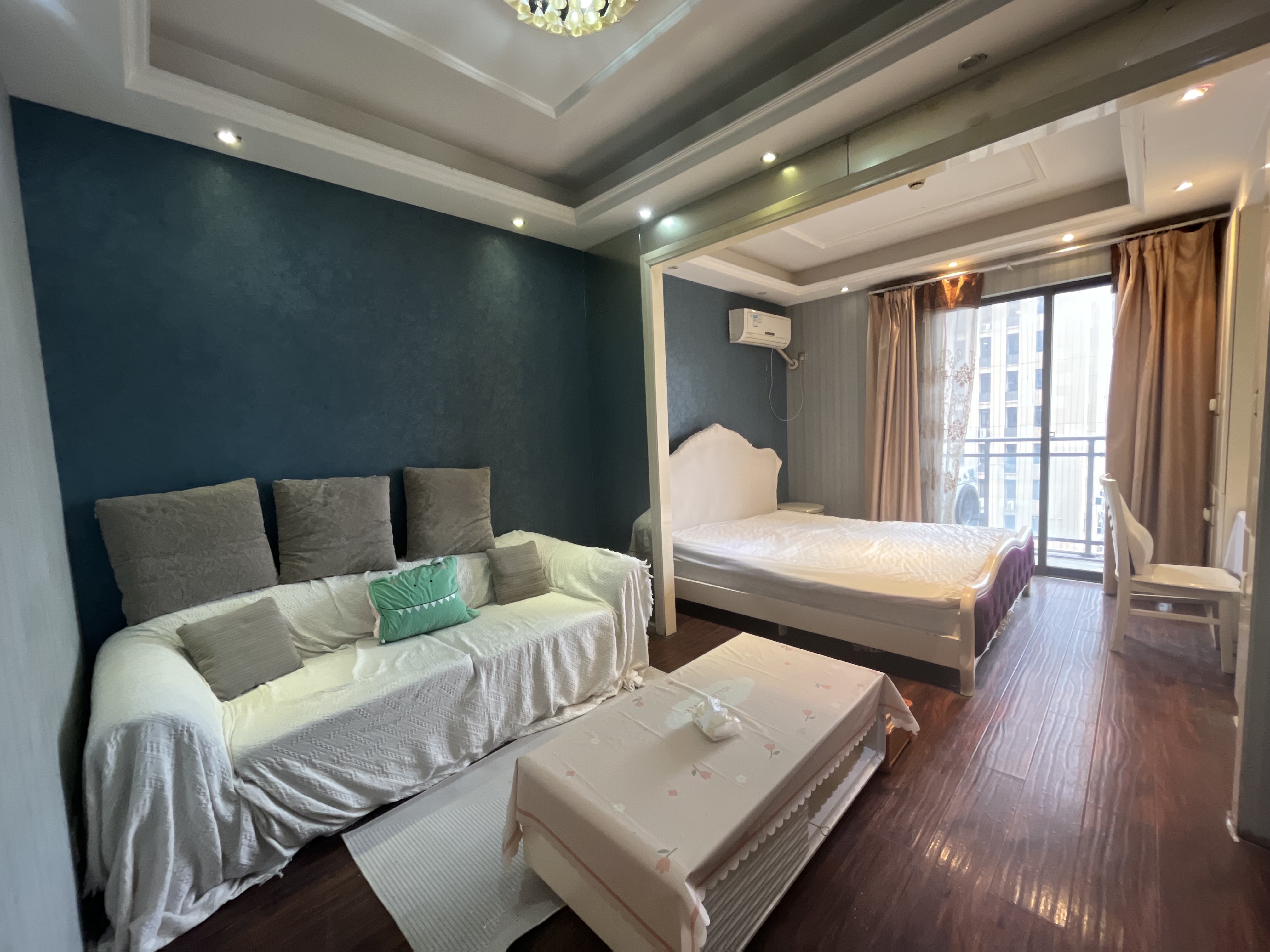 万豪城市花园  1室1厅2卫    1200.0元/月