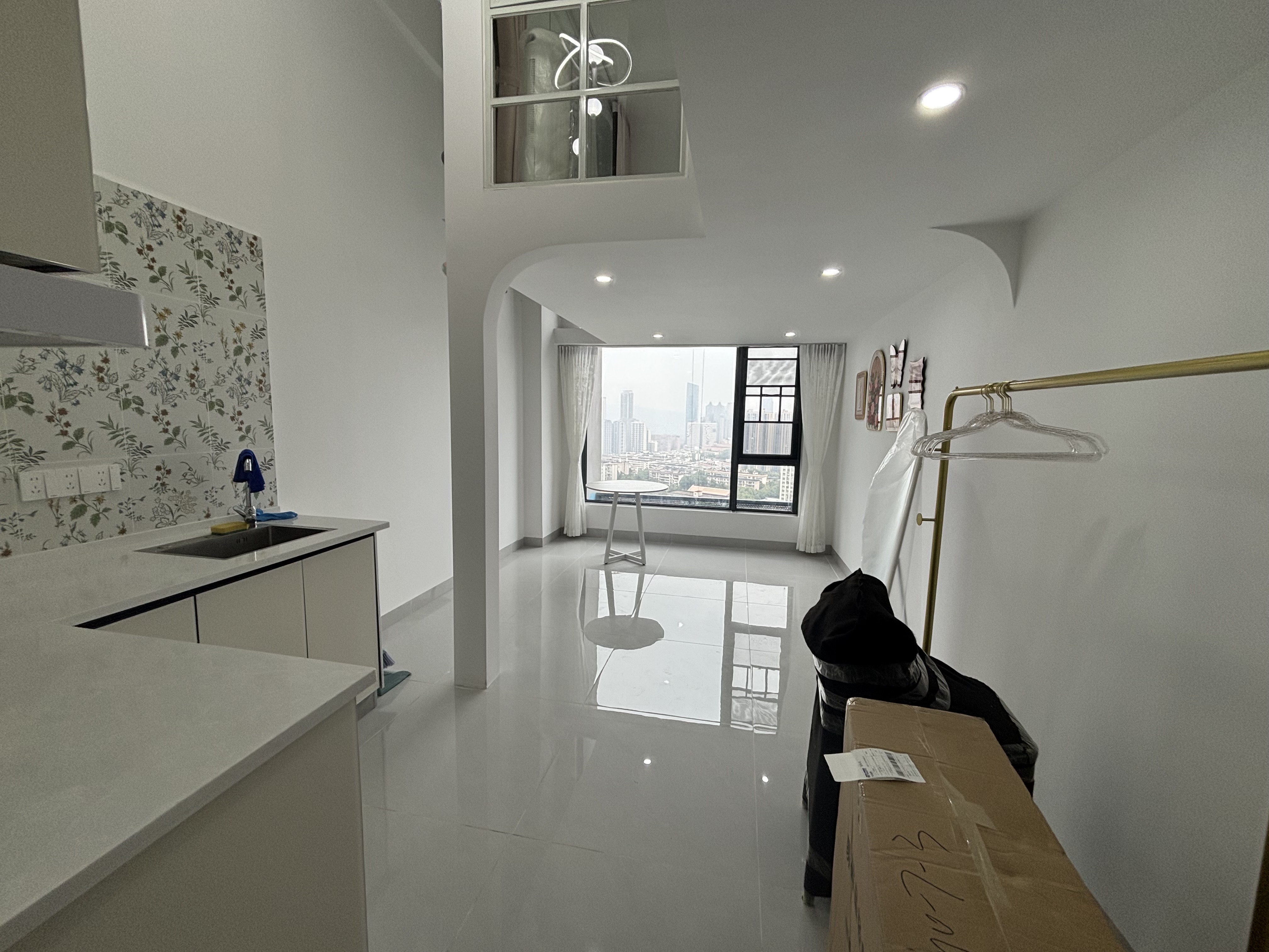 力高凤凰新天  1室0厅0卫    2800.0元/月 力高凤凰新天  1室0厅0卫    2800.0元/月户型图