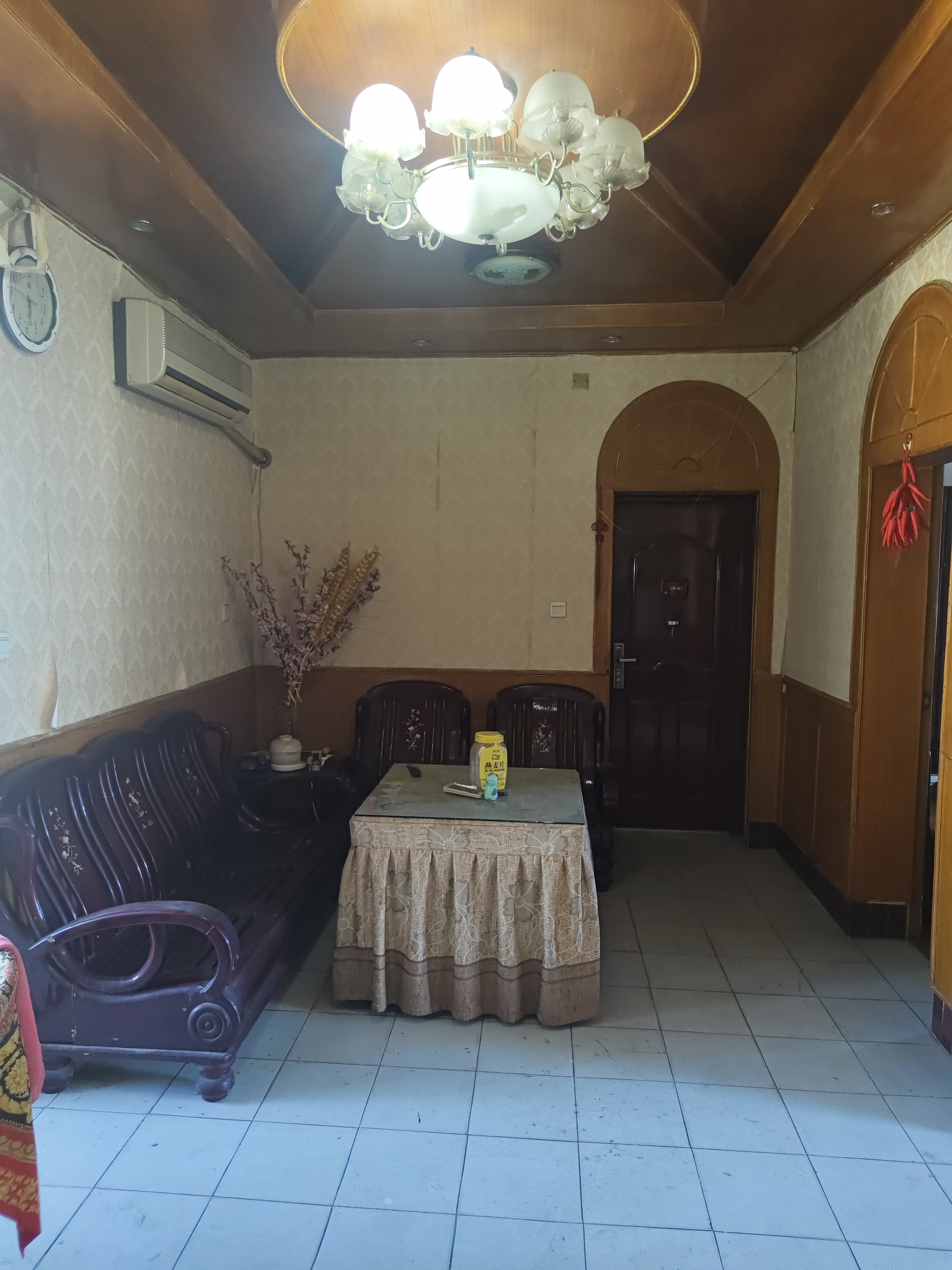 洞新市场 2室1厅1卫 15.0万 洞新市场 2室1厅1卫 15.0万客厅