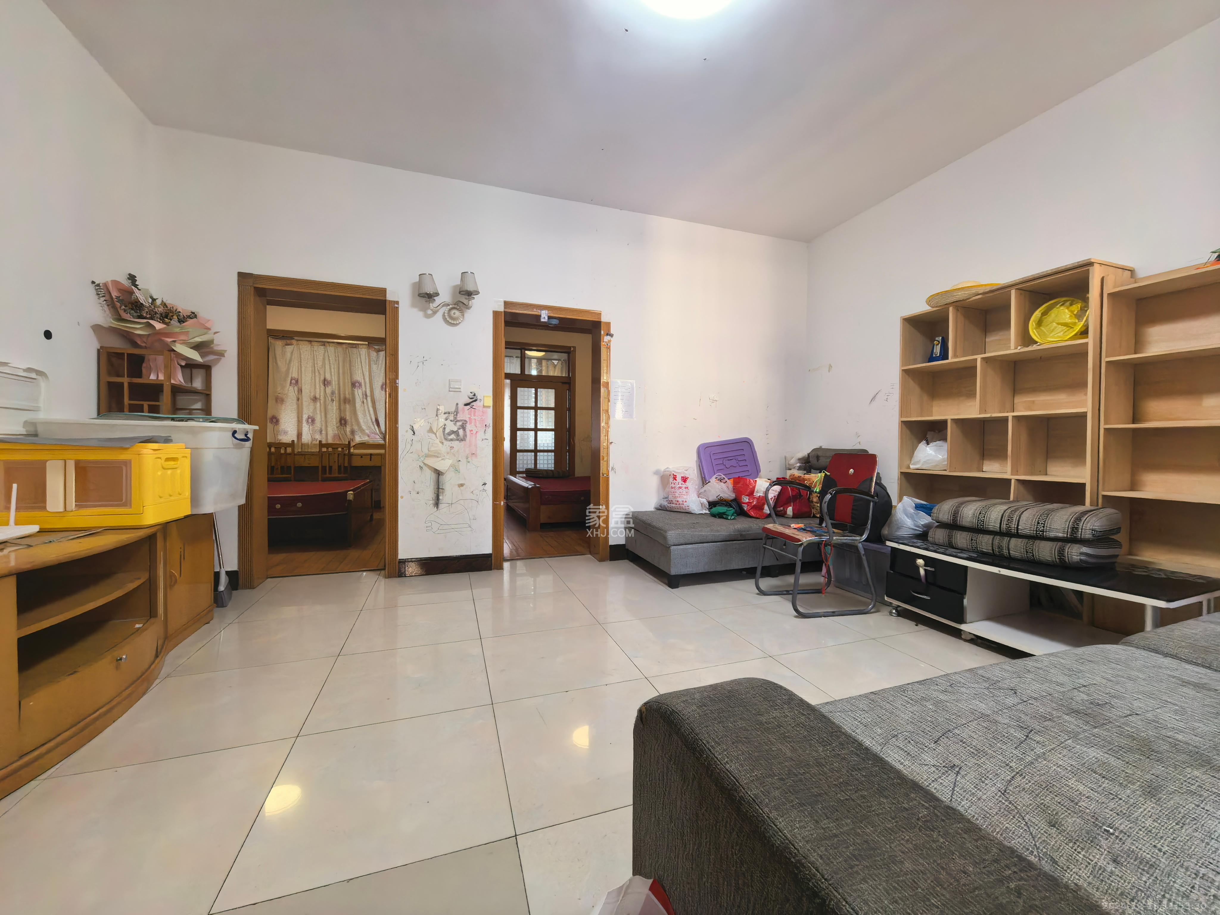 省水院宿舍 2室2厅1卫 2200.0元/月 省水院宿舍 2室2厅1卫 2200.0元/月室内图