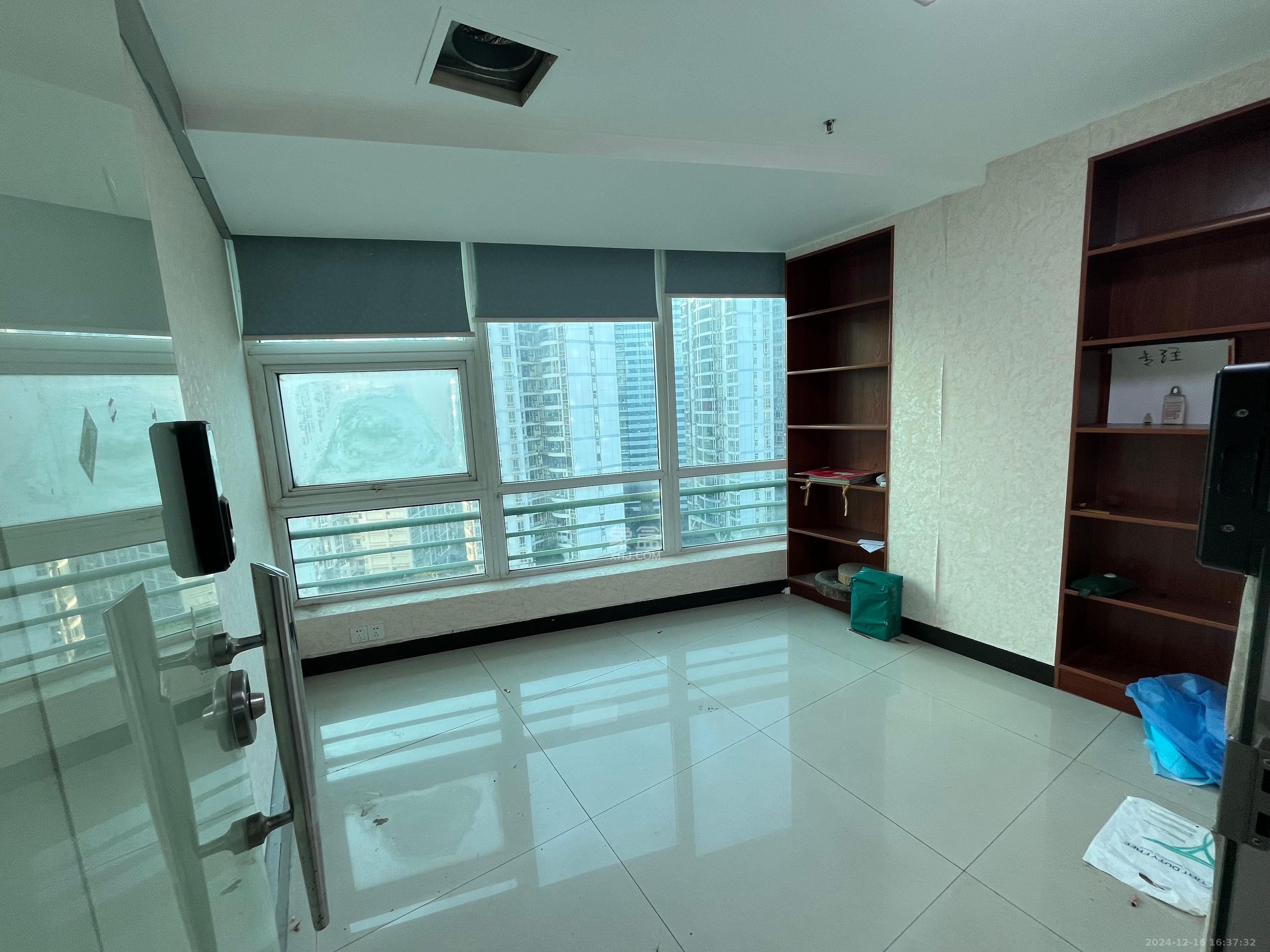 佳天国际新城 1室0厅0卫 3500.0元/月 佳天国际新城 1室0厅0卫 3500.0元/月室内图