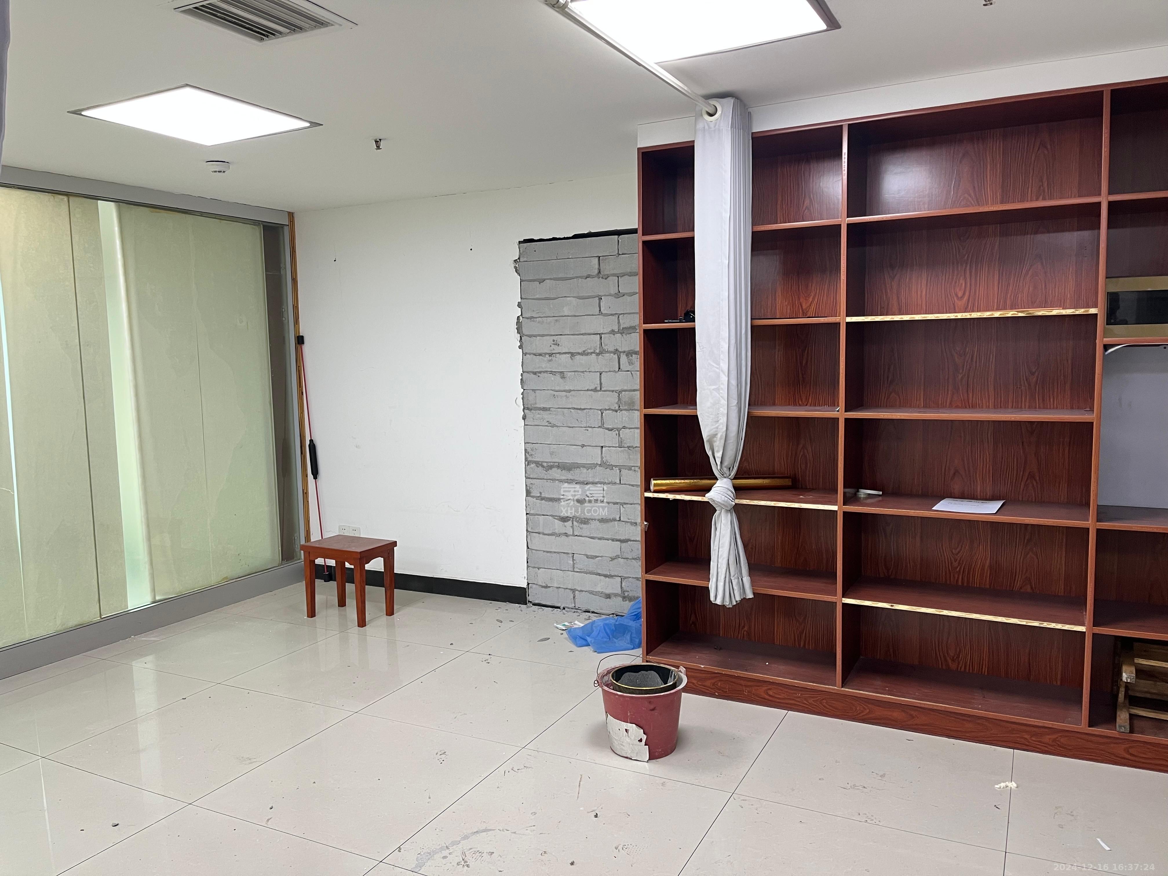 佳天国际新城 1室0厅0卫 3500.0元/月 佳天国际新城 1室0厅0卫 3500.0元/月室内图