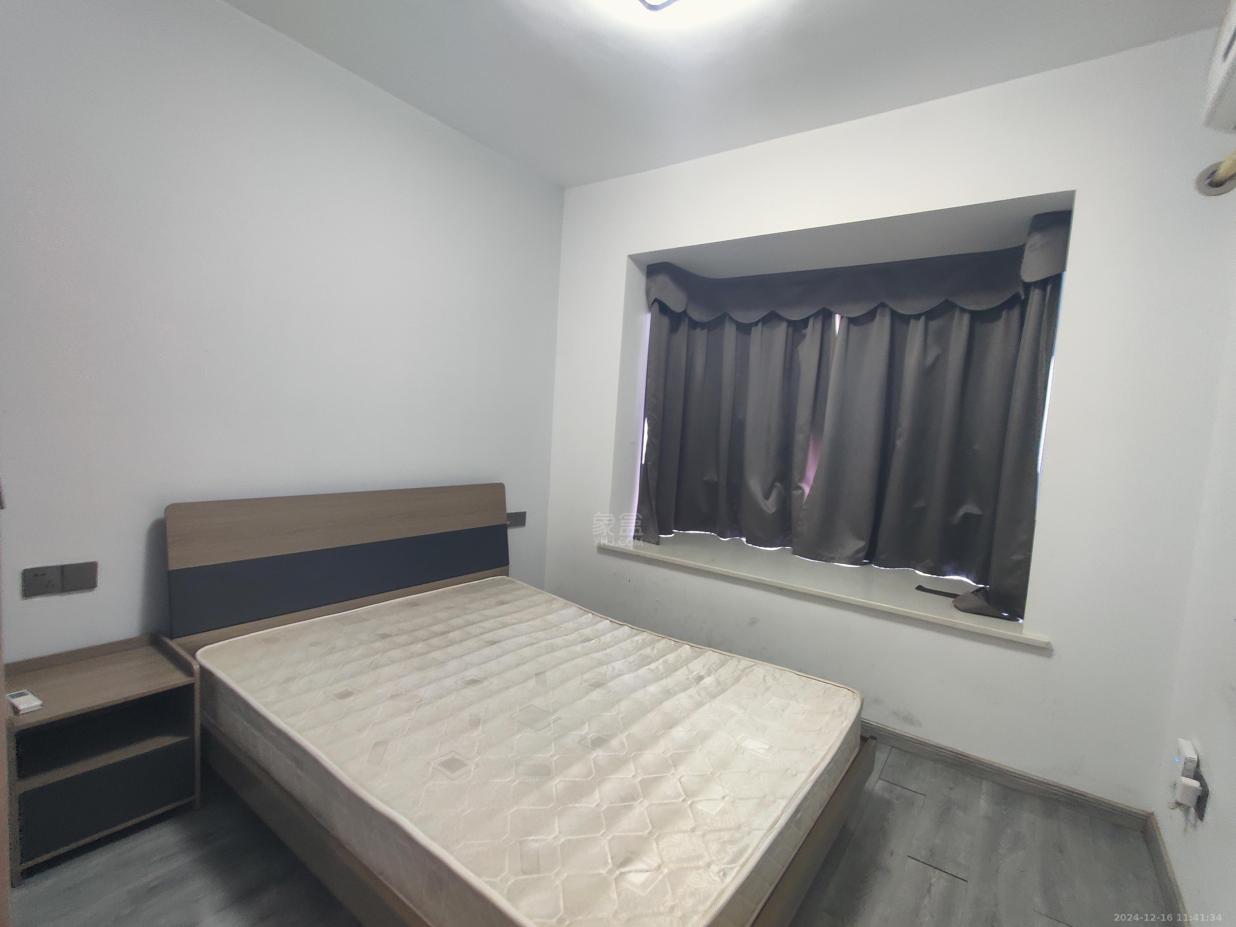 春藤小镇 3室2厅1卫 1800.0元/月 春藤小镇 3室2厅1卫 1800.0元/月室内图