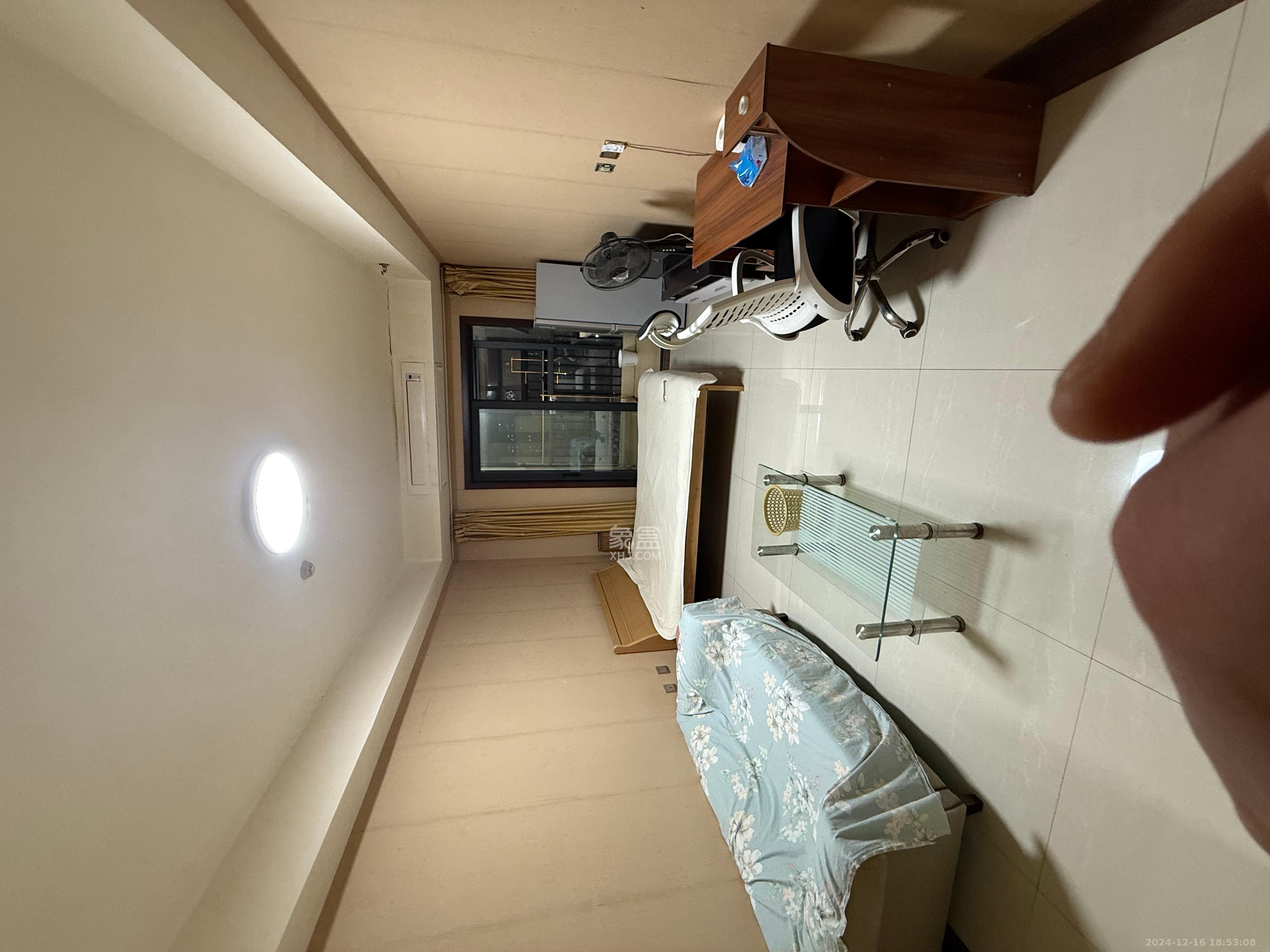 东塘瑞府  1室1厅1卫    1650.0元/月 东塘瑞府  1室1厅1卫    1650.0元/月