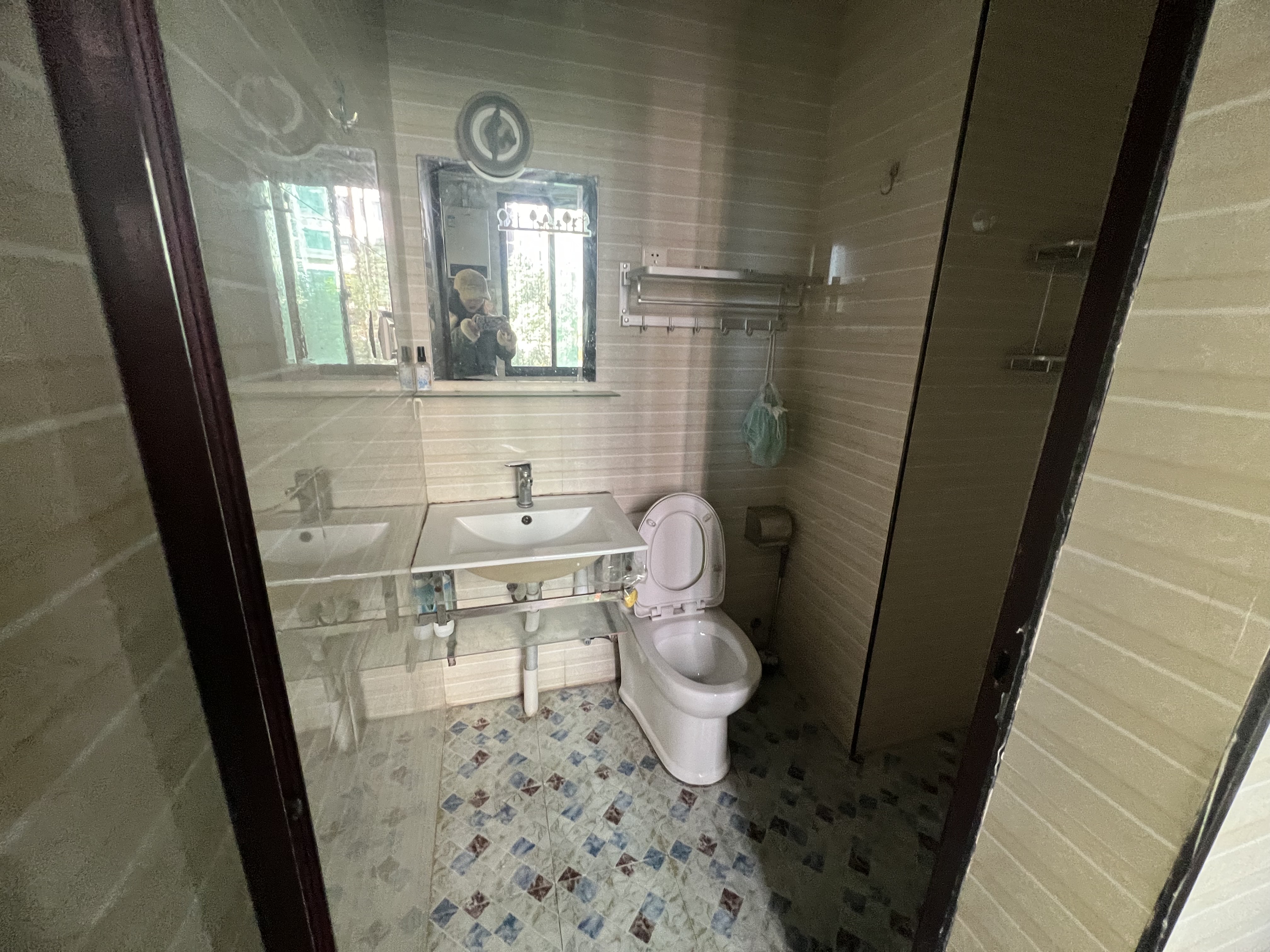 水映豪廷(一,二,三期) 1室0厅0卫 1100.0元/月 水映豪廷(一,二,三期) 1室0厅0卫 1100.0元/月室内图