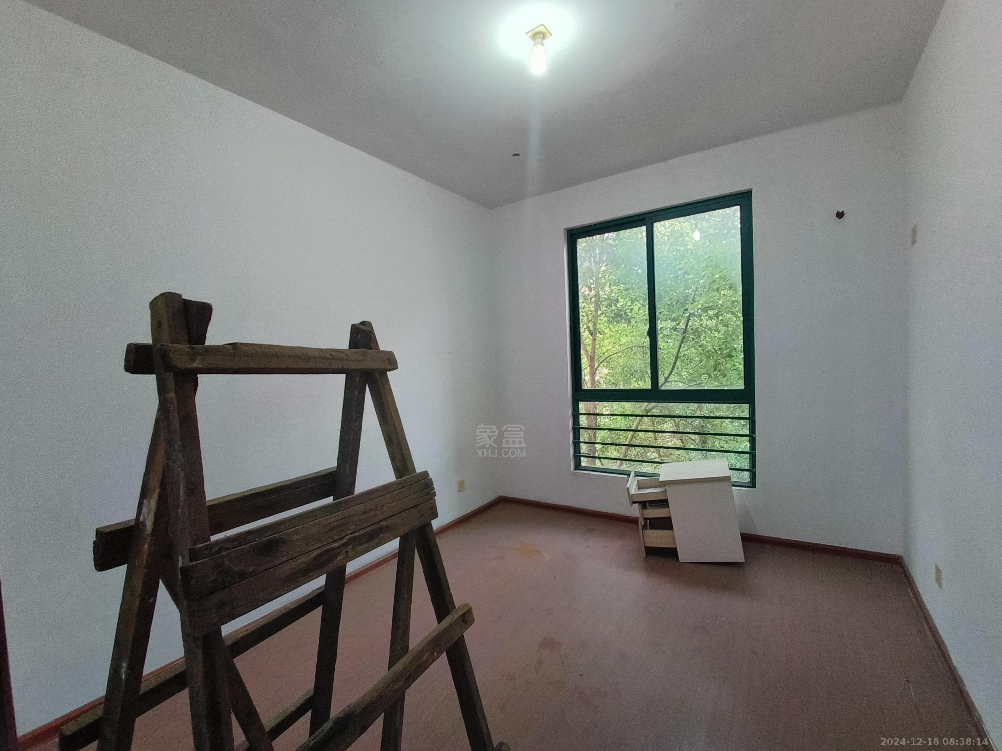 尚格名城东岸花园  3室2厅2卫    1800.0元/月 尚格名城东岸花园  3室2厅2卫    1800.0元/月室内图