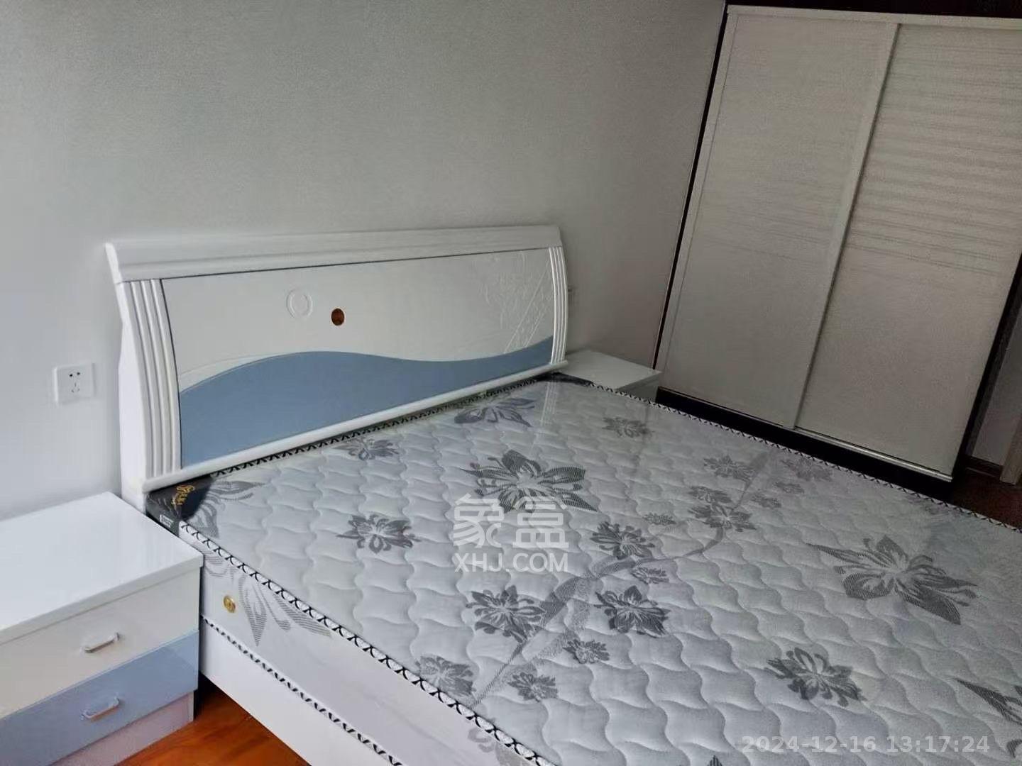 四季星城  4室2厅2卫    2500.0元/月 四季星城  4室2厅2卫    2500.0元/月室内图