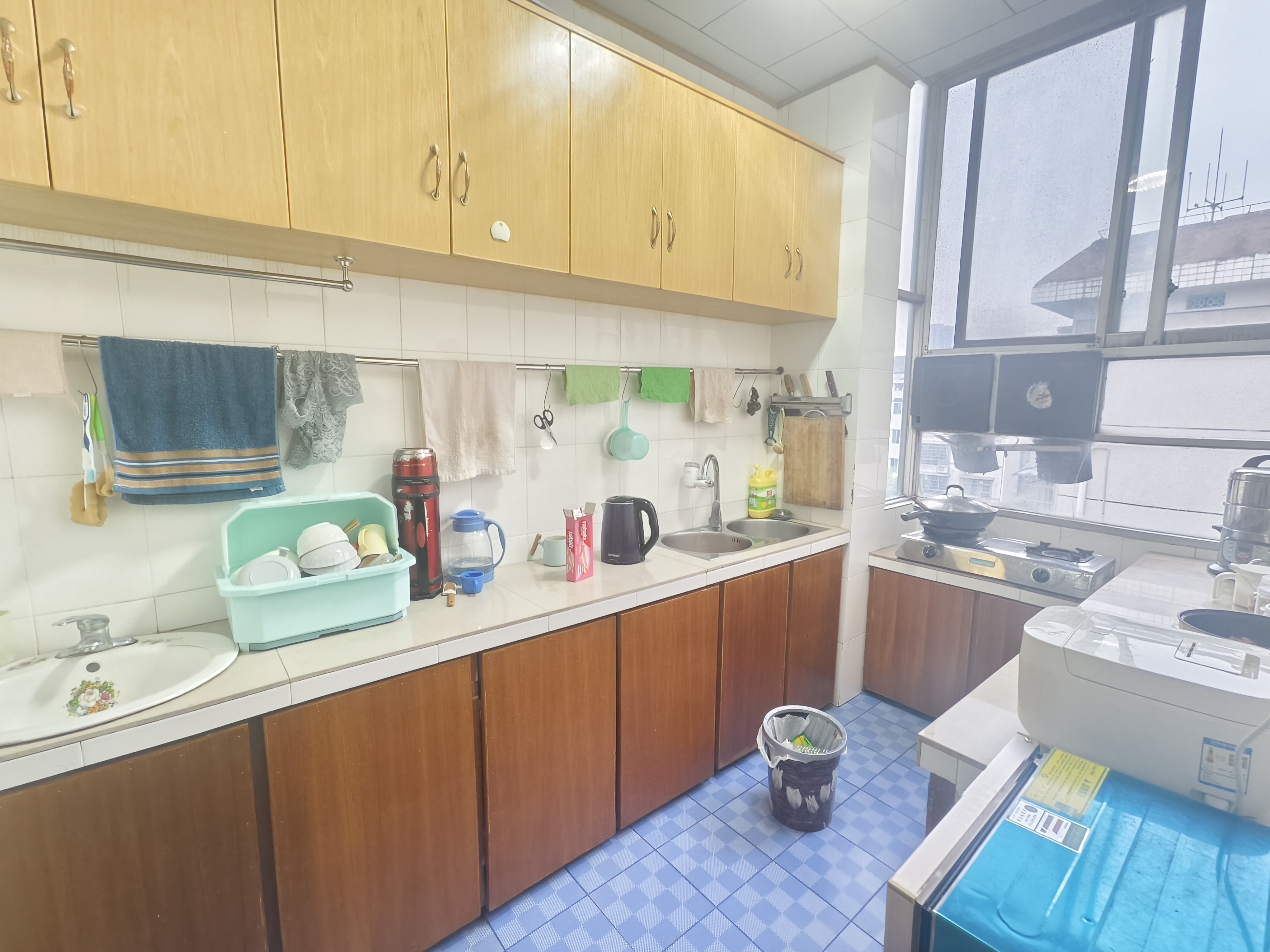 马良小区 3室2厅2卫 1000.0元/月 马良小区 3室2厅2卫 1000.0元/月室内图