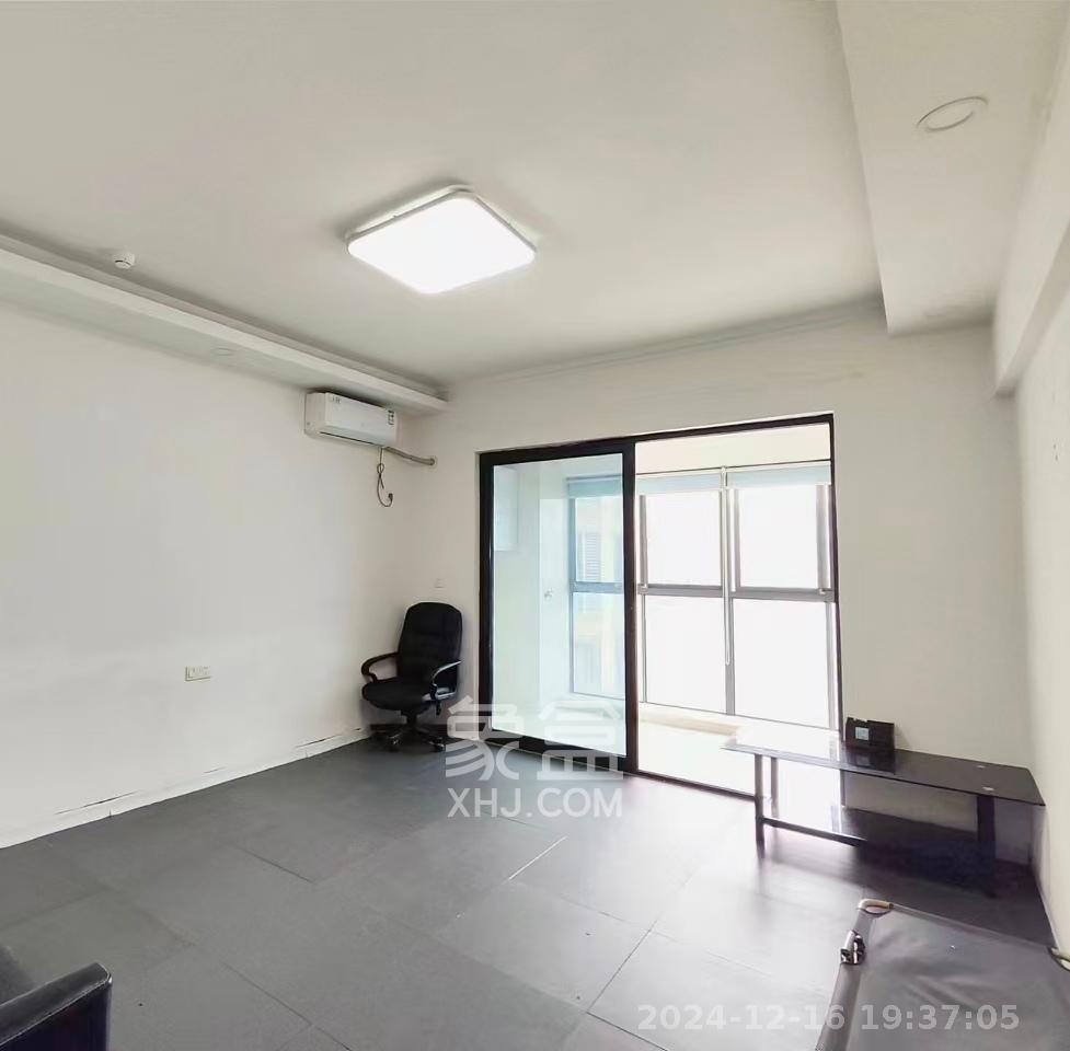 富兴旺角  1室1厅1卫   1300.00元/月室内图