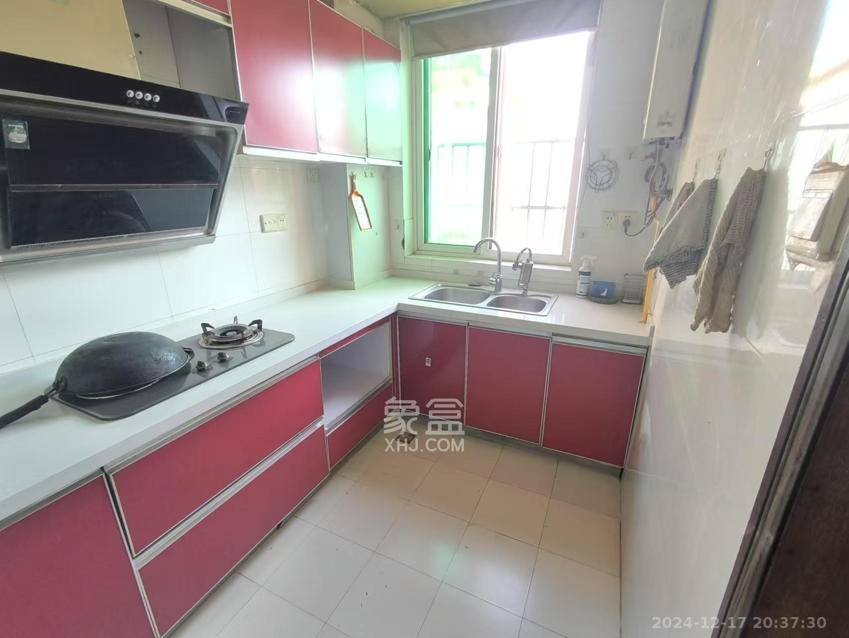 创远景园  3室2厅2卫    3500.0元/月 创远景园  3室2厅2卫    3500.0元/月室内图