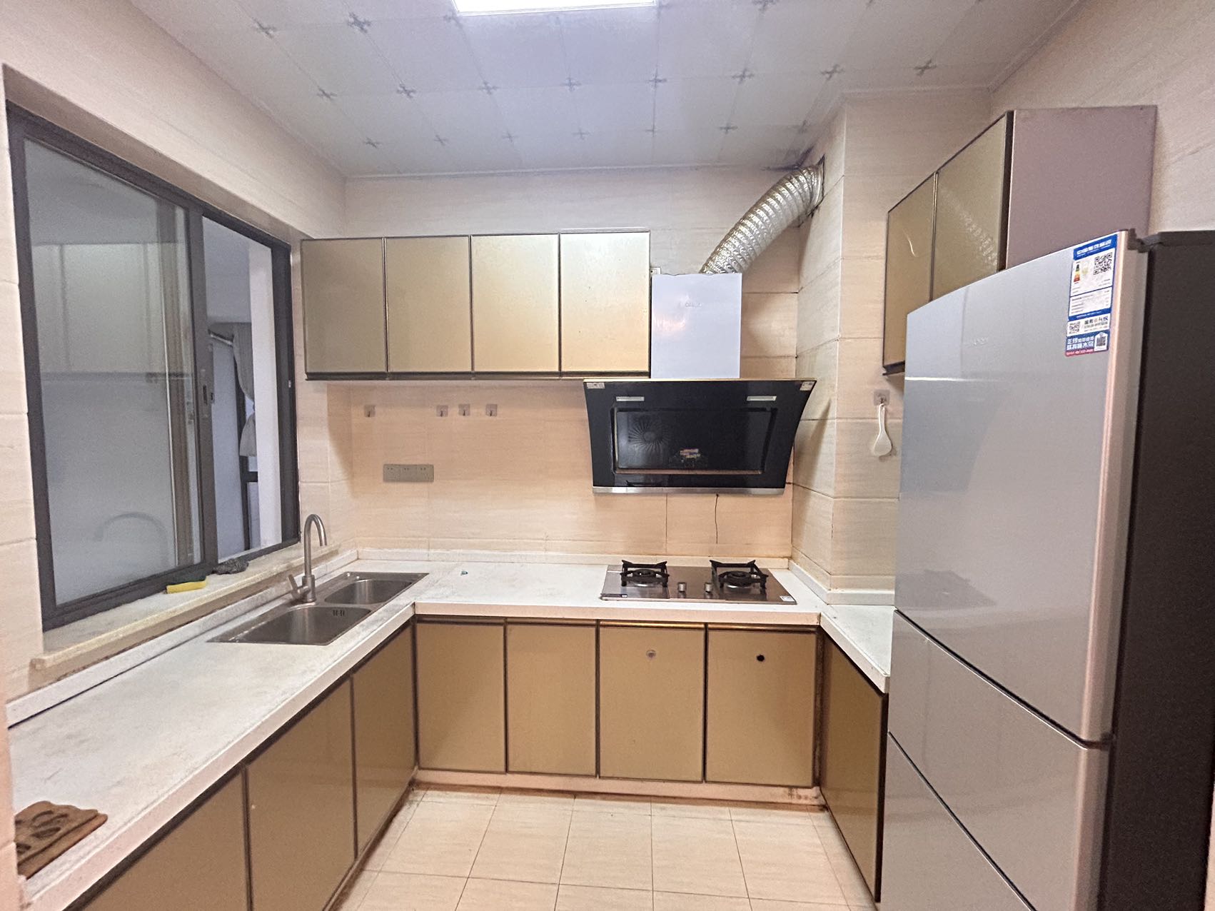 绿地海长流一期  4室2厅2卫    170.0万 绿地海长流一期  4室2厅2卫    170.0万室内图