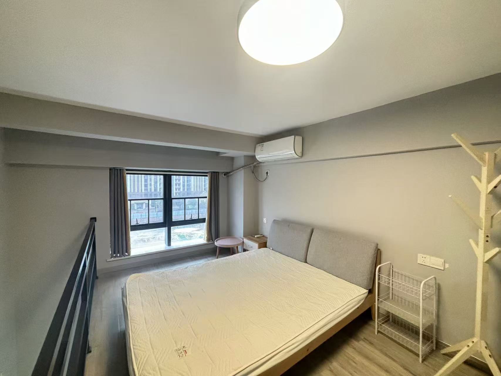 桃花缘 1室1厅1卫 1300.0元/月 桃花缘 1室1厅1卫 1300.0元/月室内图