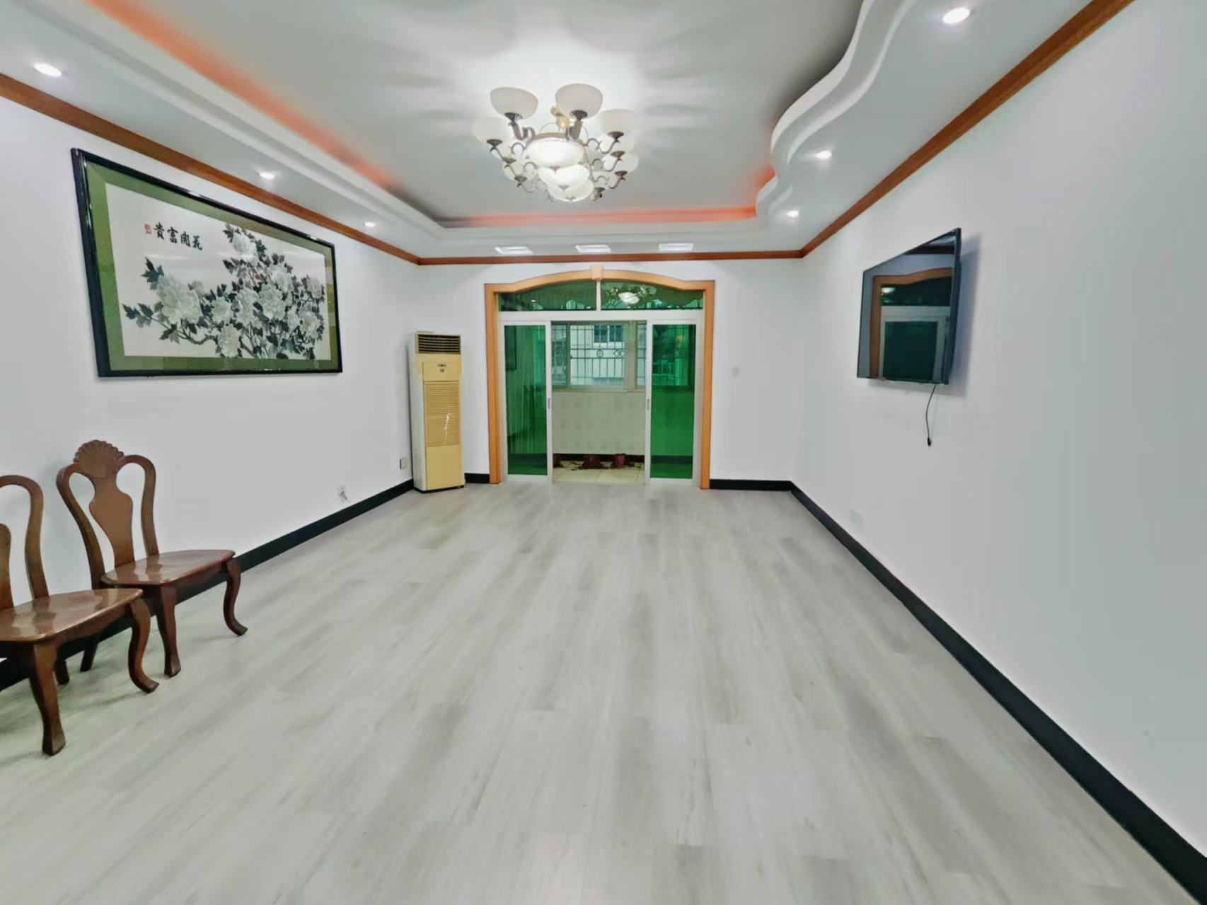 世纪华庭 4室2厅2卫 2000.0元/月 世纪华庭 4室2厅2卫 2000.0元/月室内图