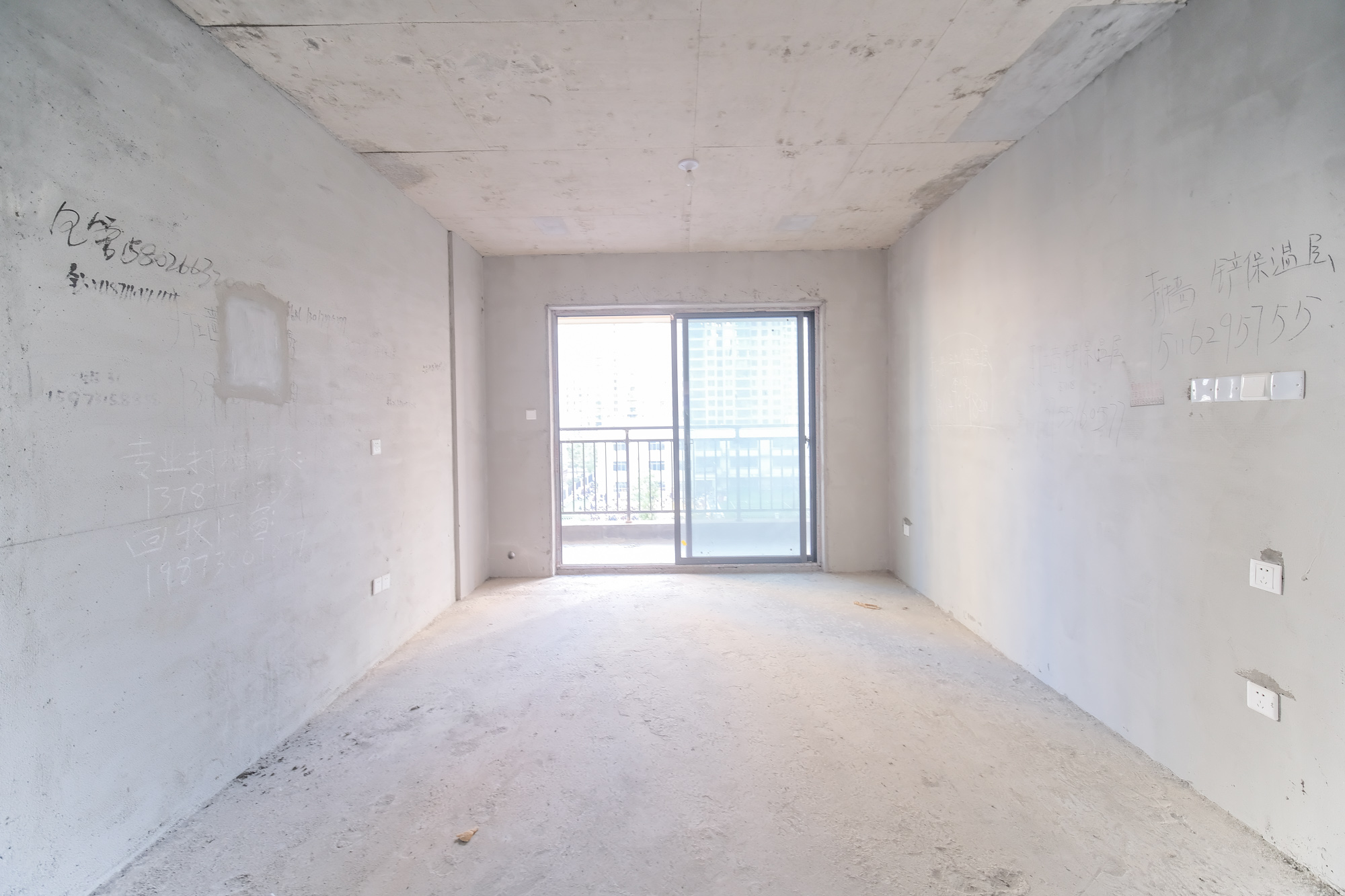 永宏万家里 3室2厅1卫 73.8万 永宏万家里 3室2厅1卫 73.8万客厅